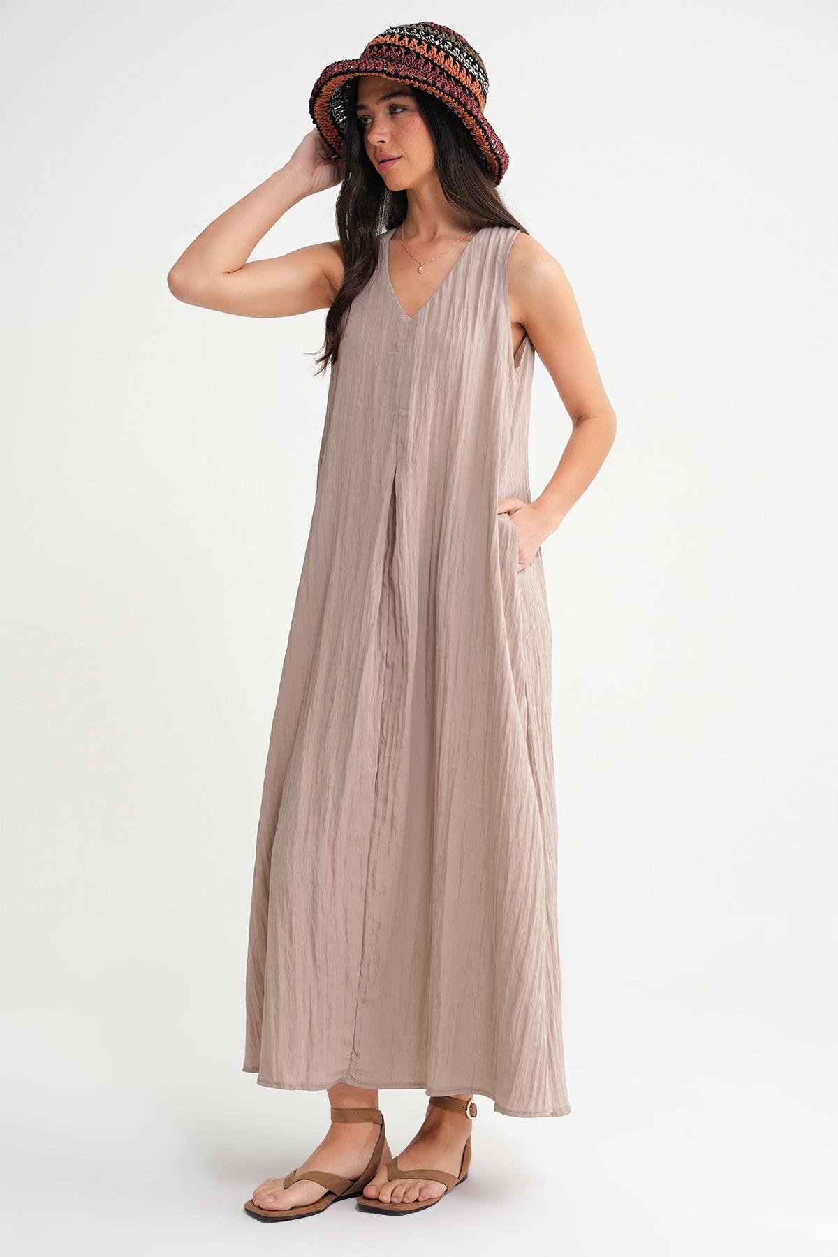 4700 Kadın V Yaka Önü Pileli Elbise Latte