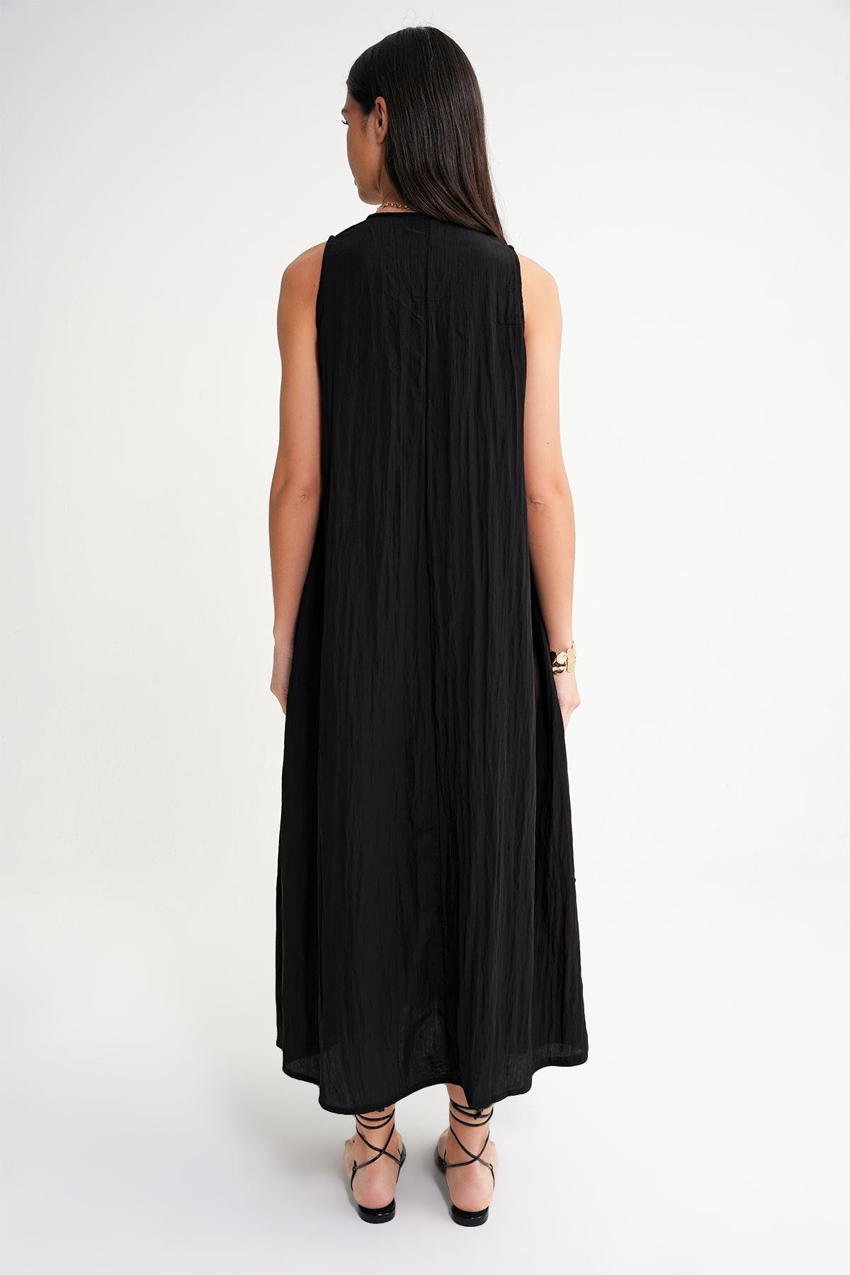 4700 Kadın V Yaka Önü Pileli Elbise Siyah