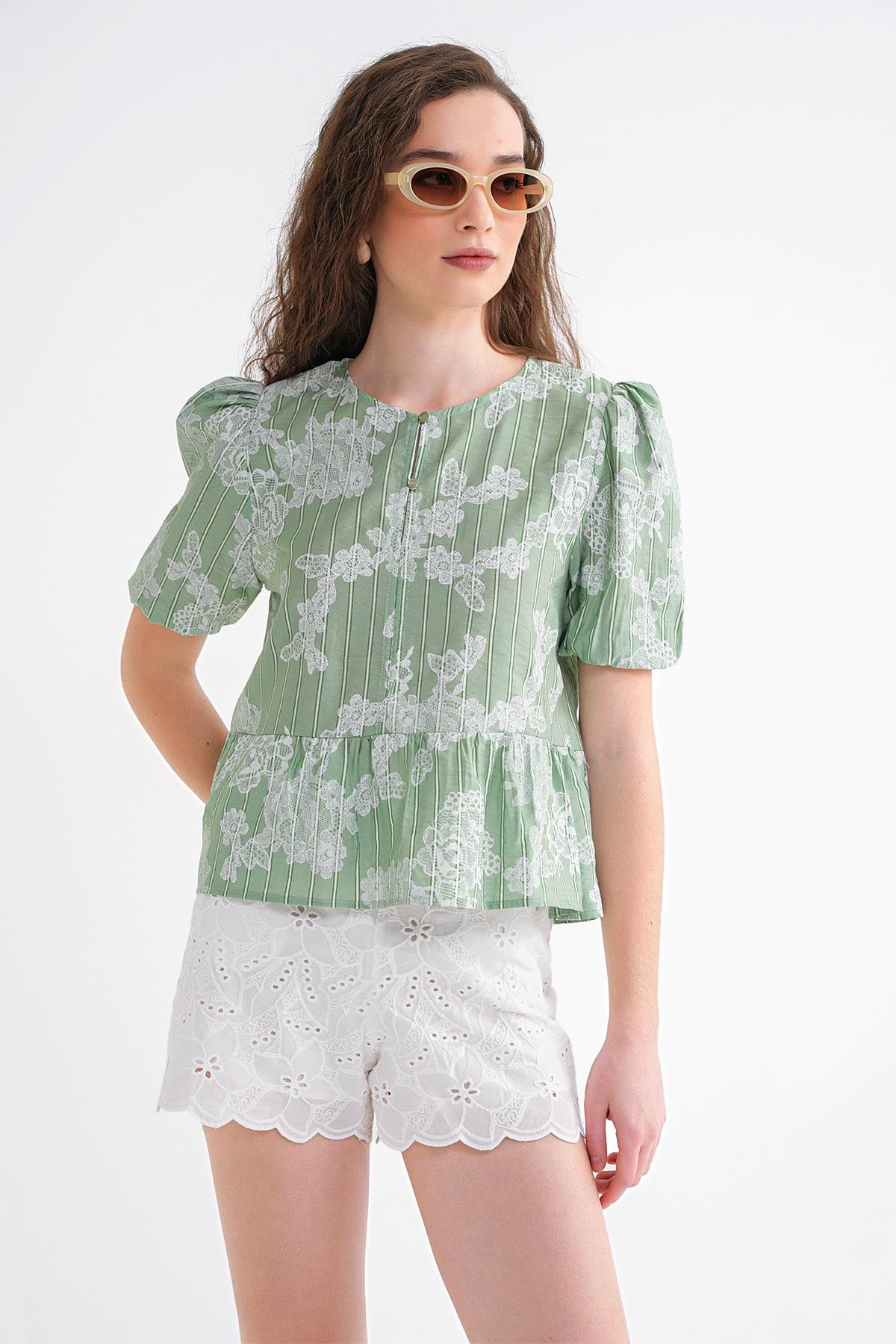 4701 Kadın Çiçek Baskılı Peplum Bluz Çağla