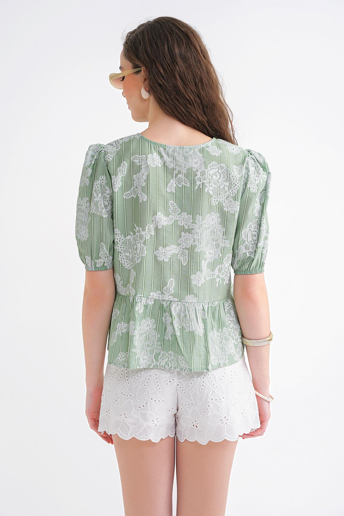 4701 Kadın Çiçek Baskılı Peplum Bluz Çağla