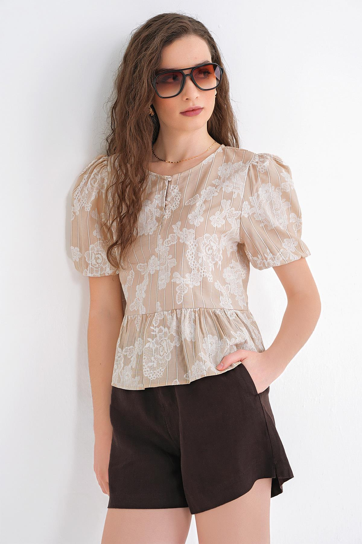 4701 Kadın Çiçek Baskılı Peplum Bluz Taş