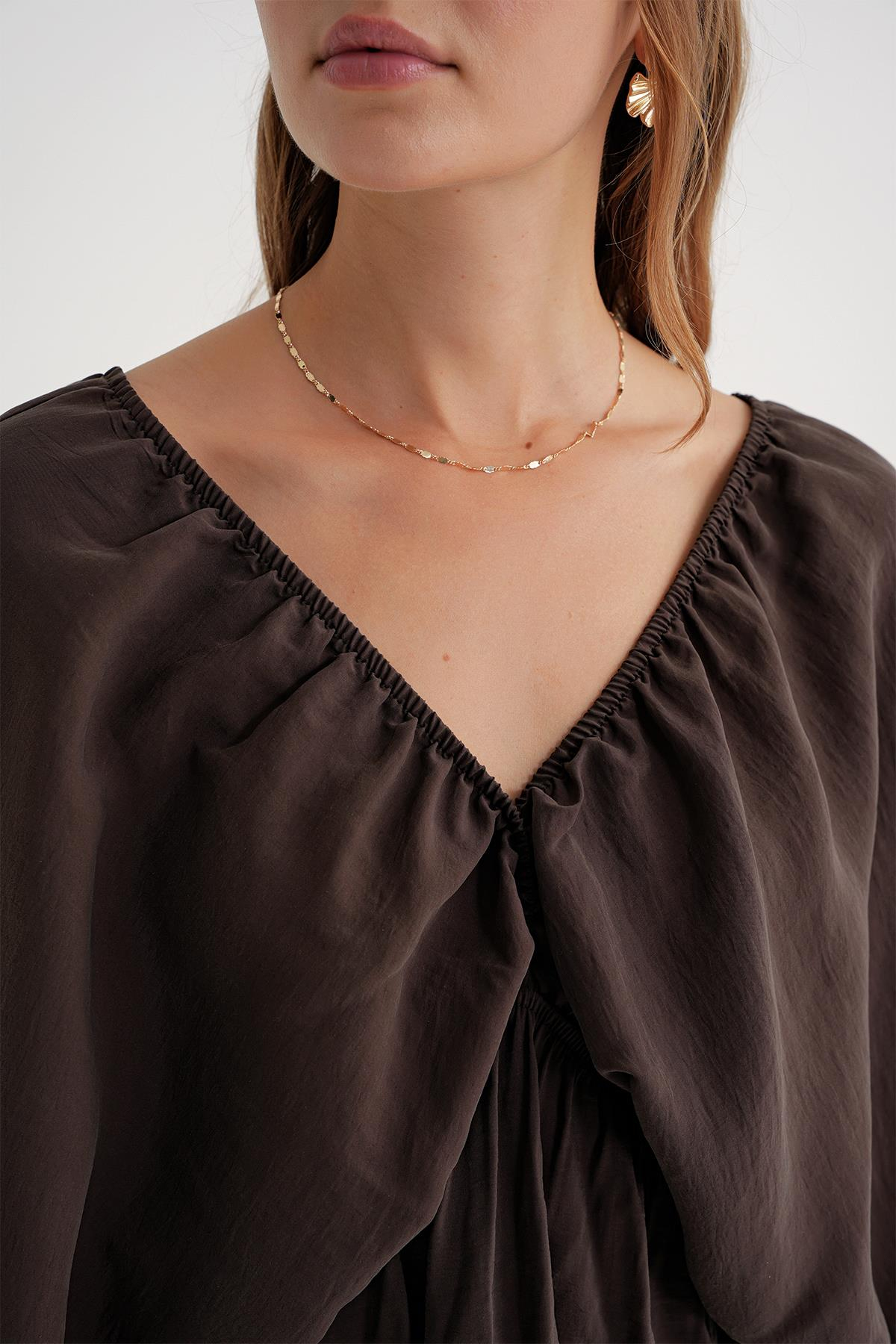 4703 Kadın V Yaka Lastikli Modal Bluz Kahve