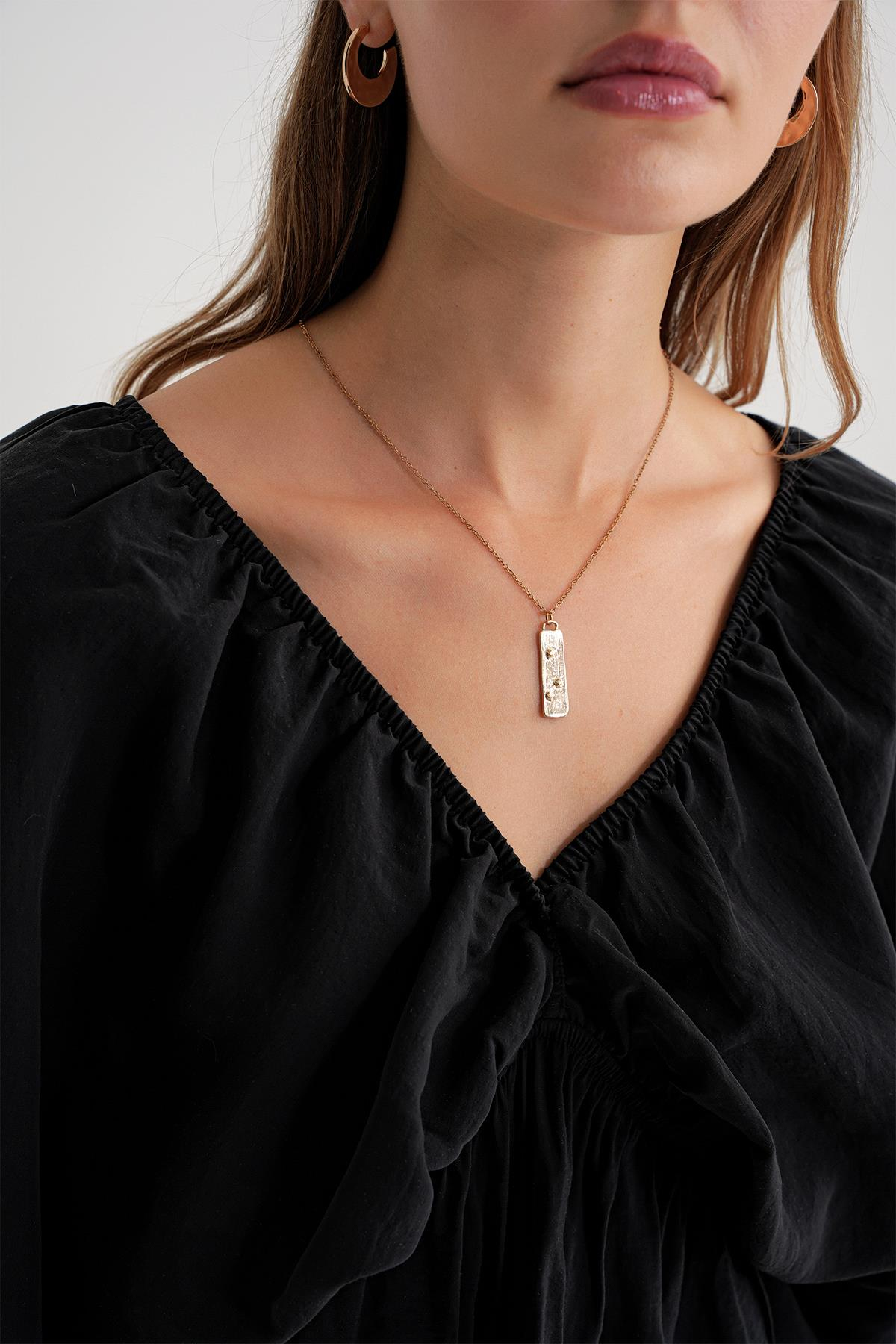 4703 Kadın V Yaka Lastikli Modal Bluz Siyah