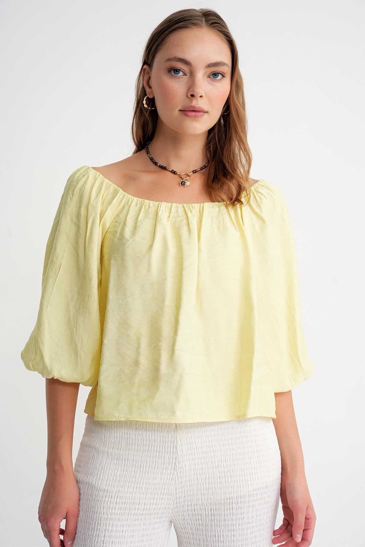 4706 Kadın Sırtı Açık Balon Kol Straplez Bluz Sarı