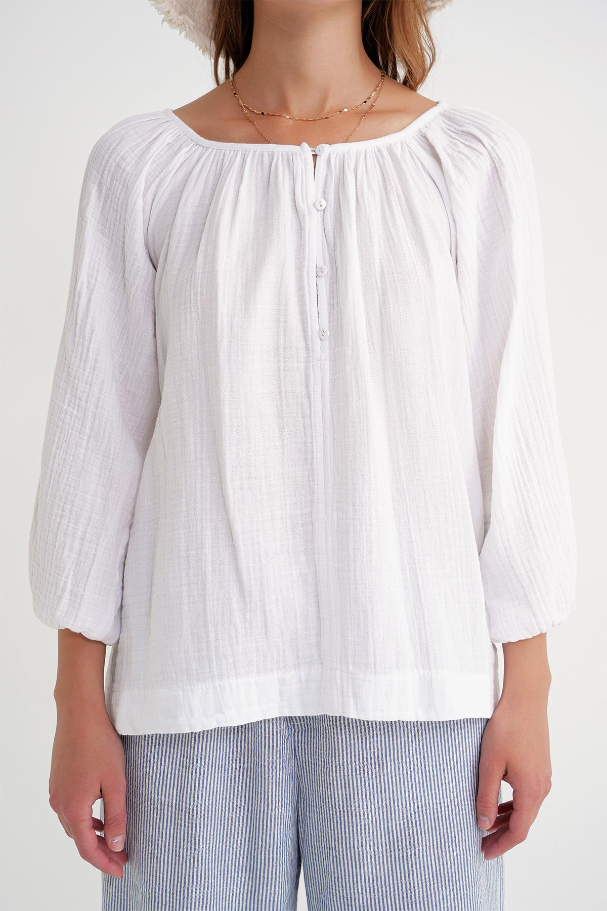 4707 Kadın Yakası Büzgülü Kolu Lastikli Bol Müslin Bluz Beyaz