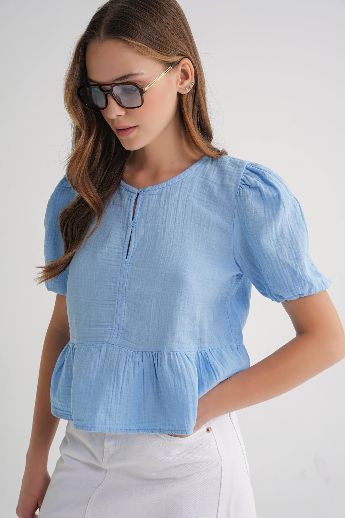 4713 Kadın Beli Büzgülü Kolu Lastikli Bol Müslin Bluz Bebe Mavi