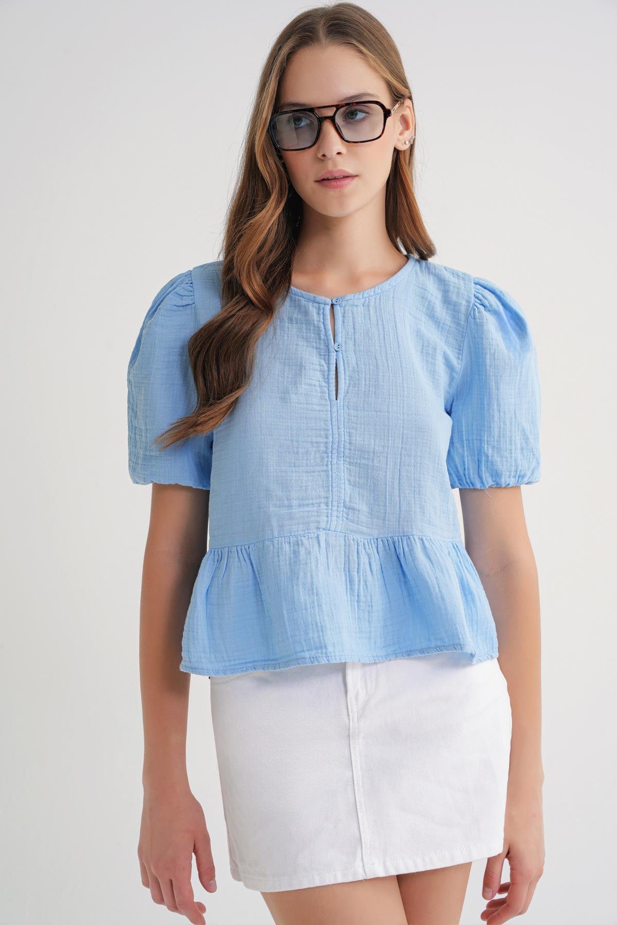 4713 Kadın Beli Büzgülü Kolu Lastikli Bol Müslin Bluz Bebe Mavi