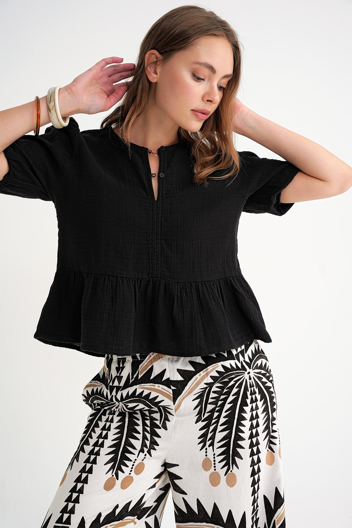 4713 Kadın Beli Büzgülü Kolu Lastikli Bol Müslin Bluz Siyah