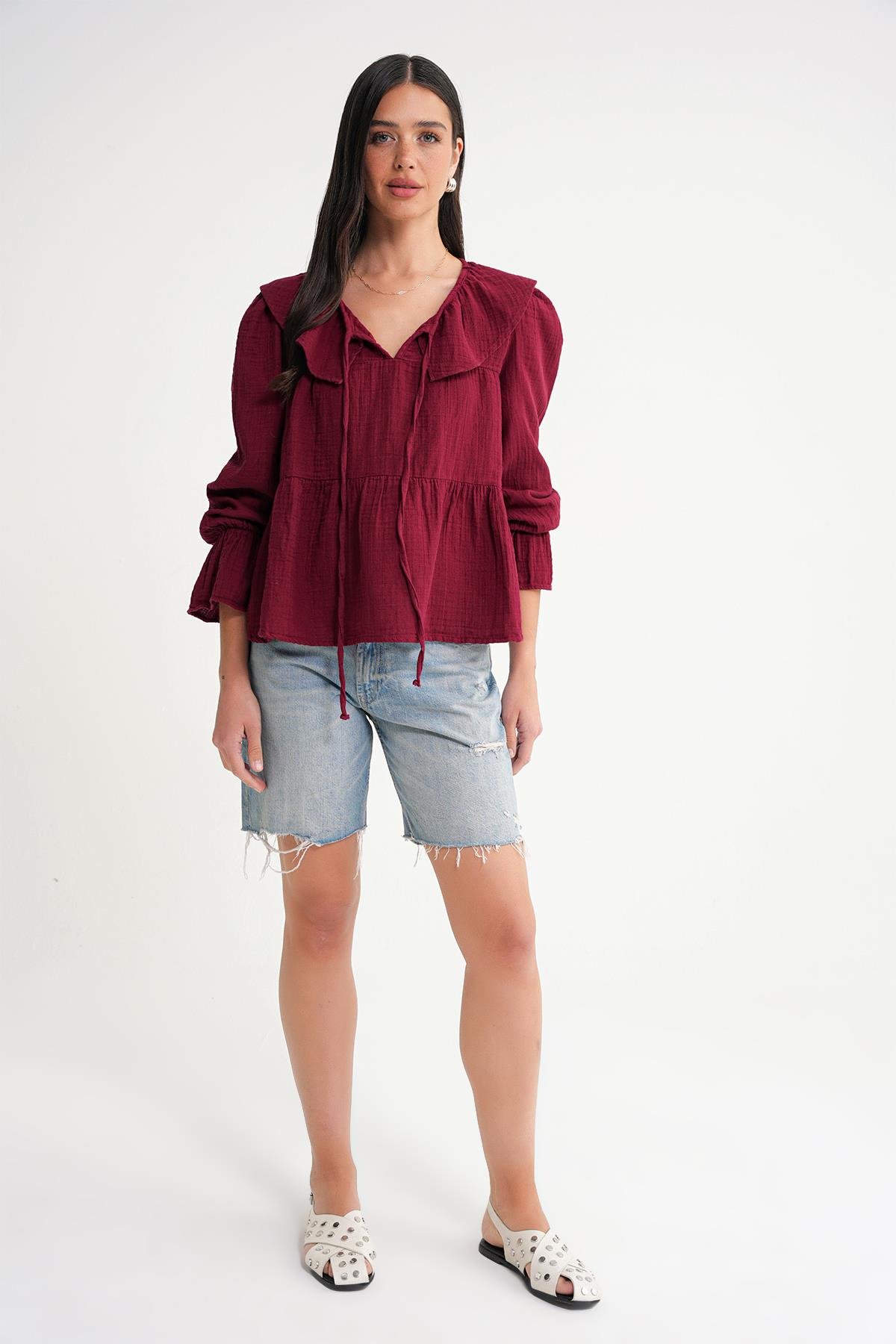 4714 Kadın Yakası Volanlı Bol Müslin Bluz Bordo