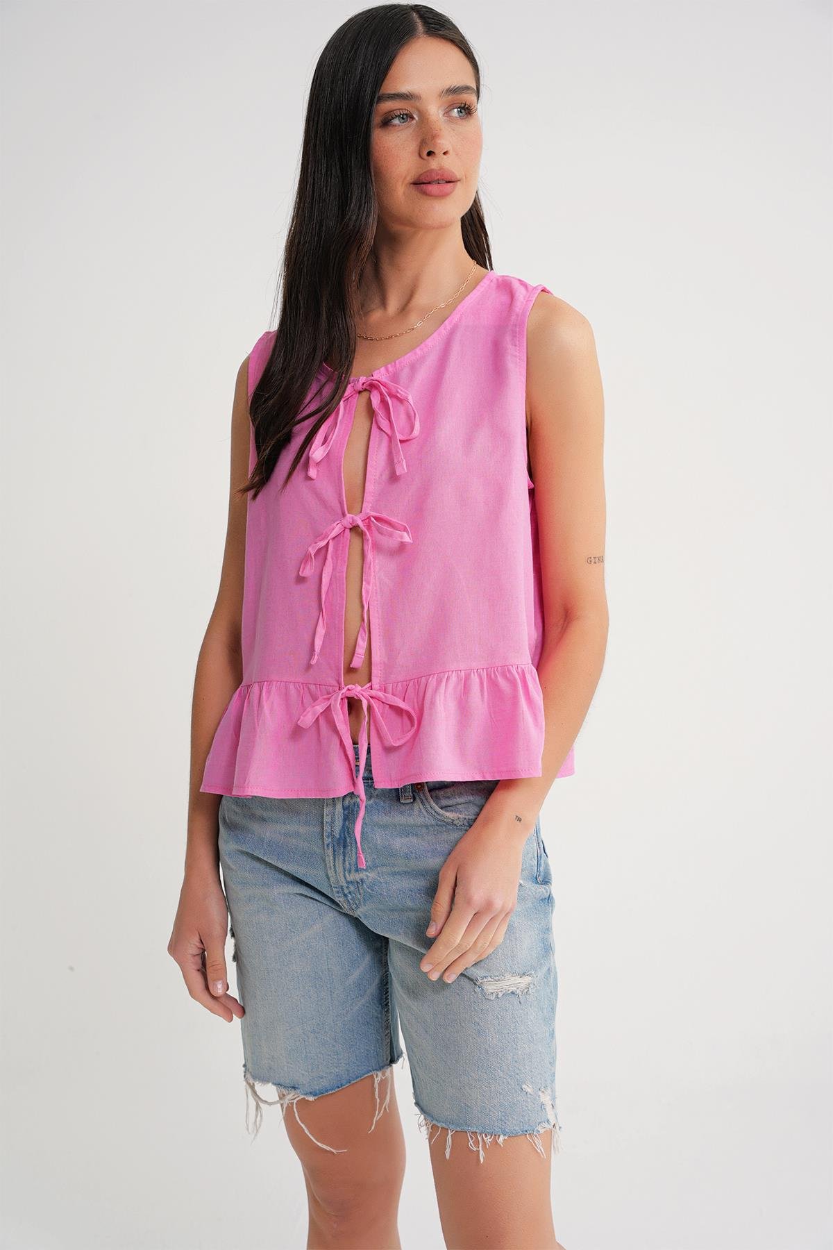 4717 Kadın Önü Bağcıklı Fırfırlı Kolsuz Keten Bluz Pembe