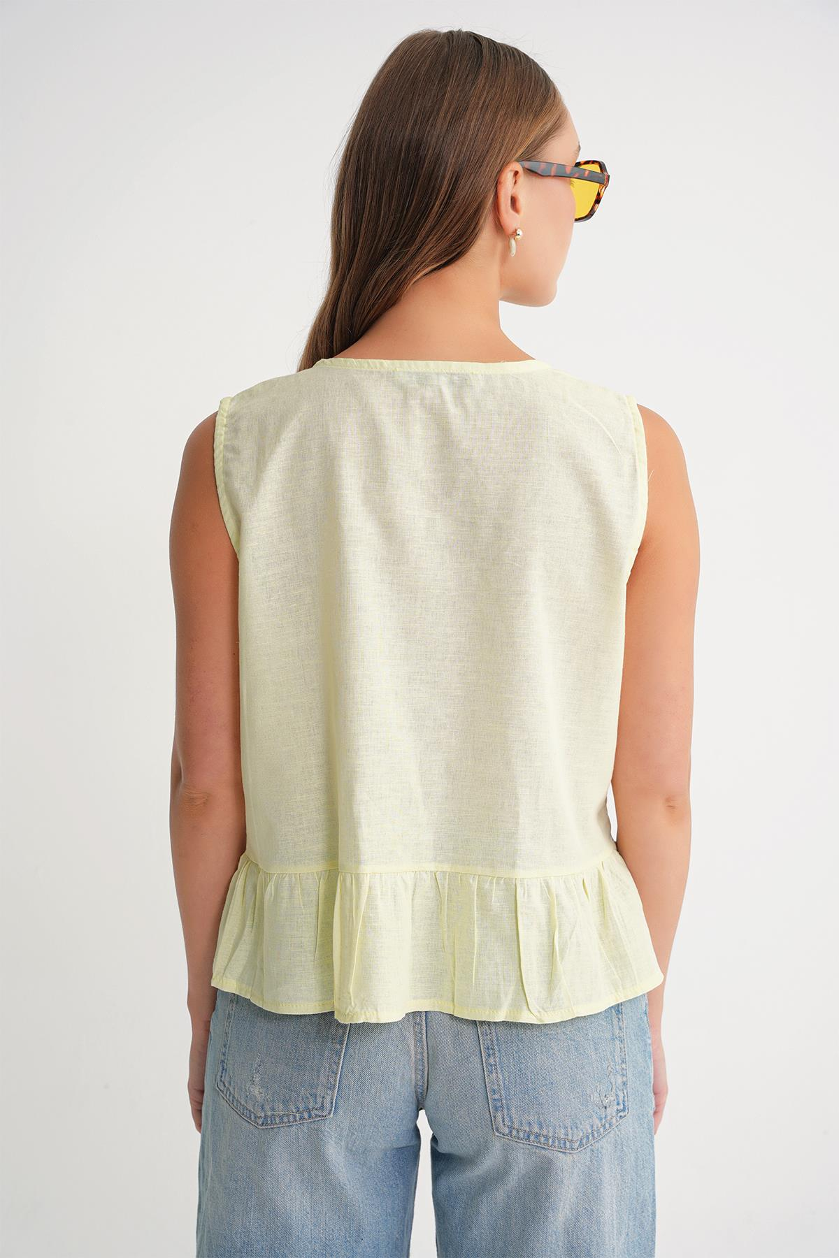 4717 Kadın Önü Bağcıklı Fırfırlı Kolsuz Keten Bluz Sarı