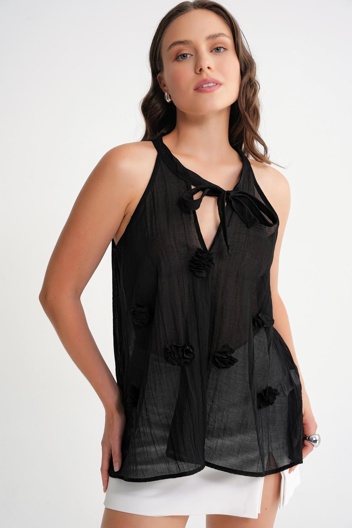 4719 Kadın Çicek Detaylı Transparan Bağlamalı Bluz Siyah