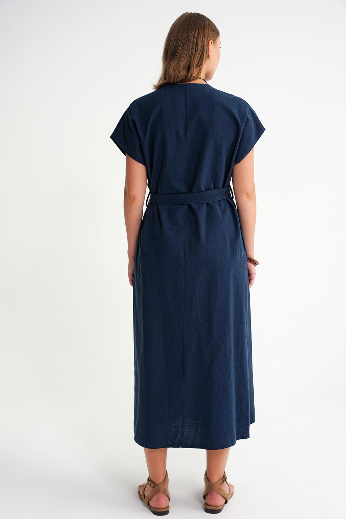 4721 Kadın V Yaka Düğme Detaylı Elbise Lacivert