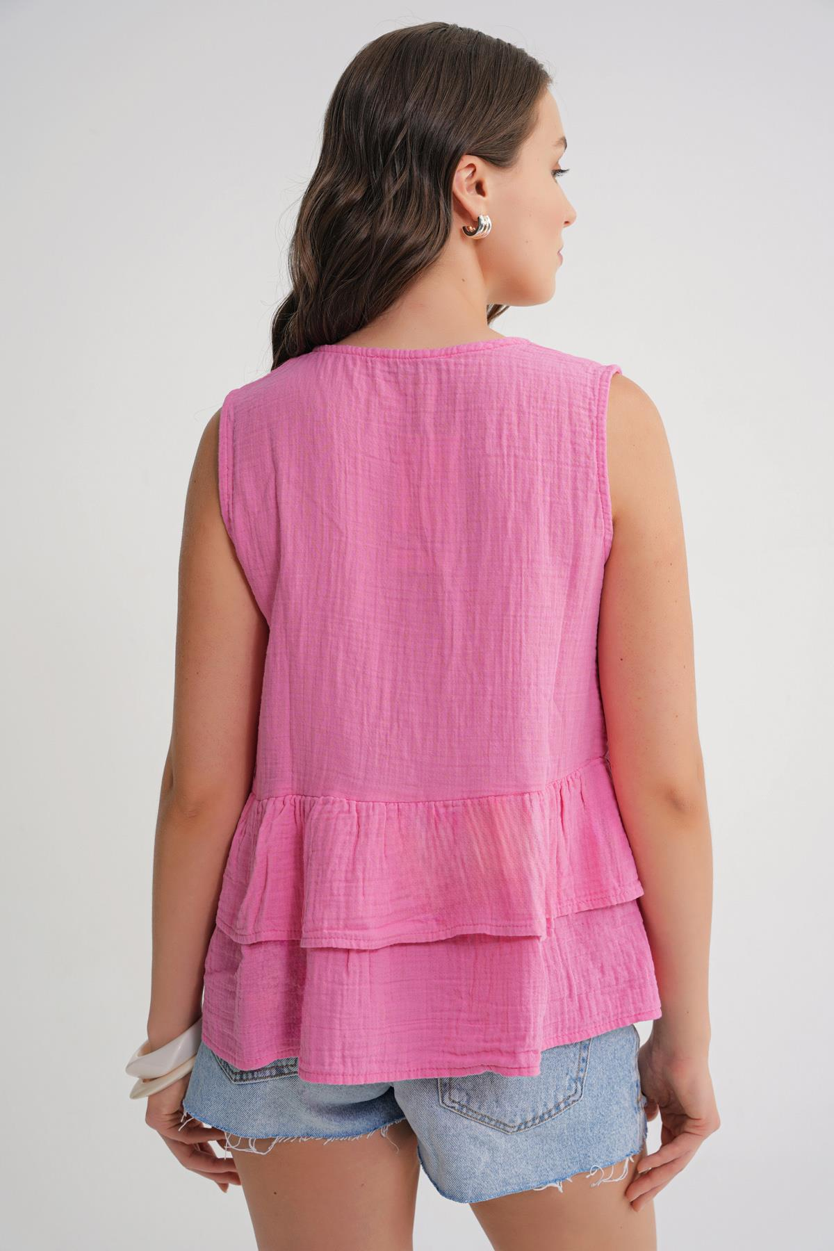 4722 Kadın V Yaka Fırfırlı Müslin Bluz Pembe