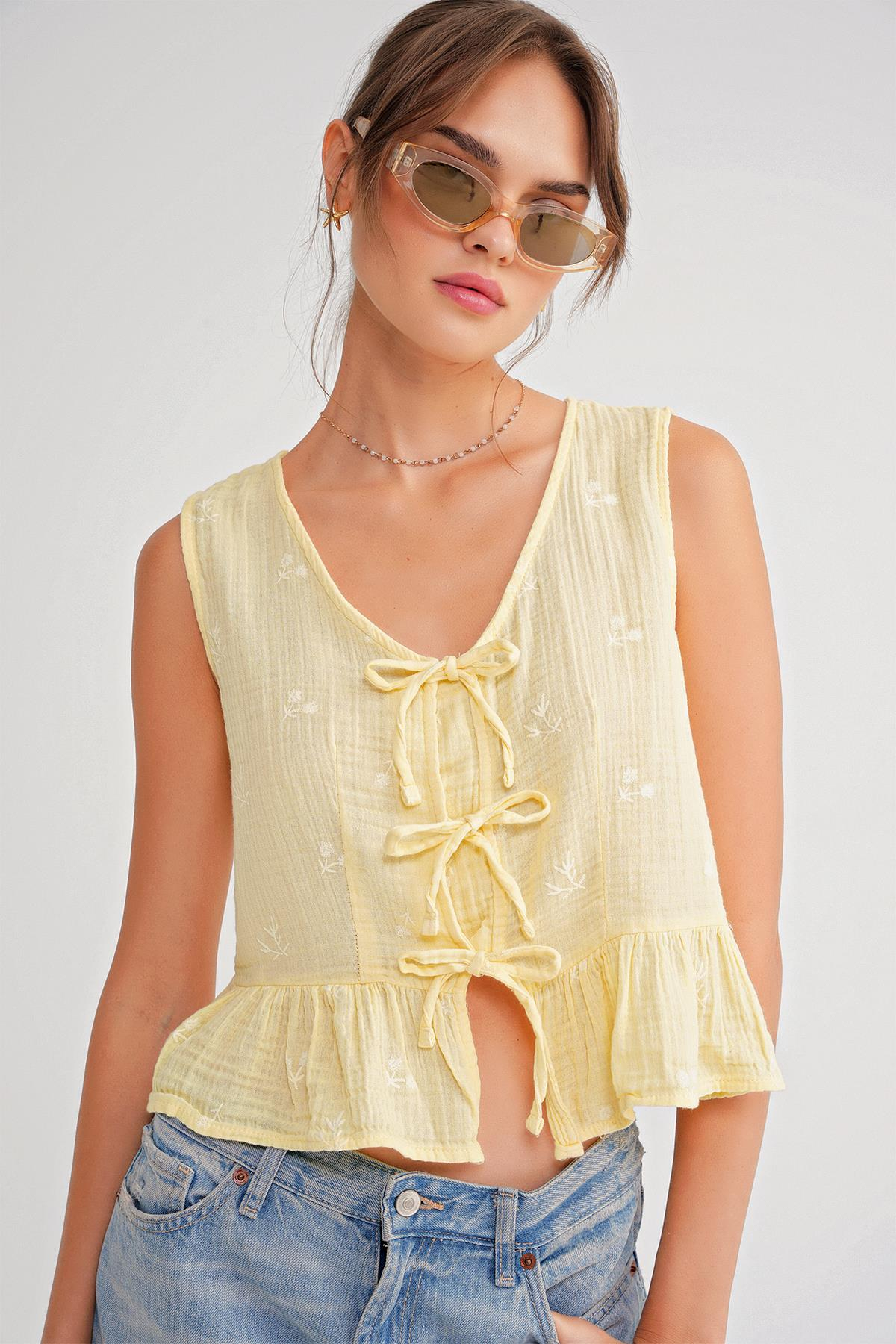 4724 Kadın Çicek Desenli Bağlamalı Müslin Bluz Sarı