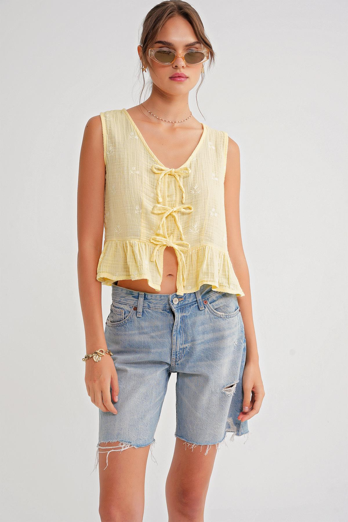 4724 Kadın Çicek Desenli Bağlamalı Müslin Bluz Sarı