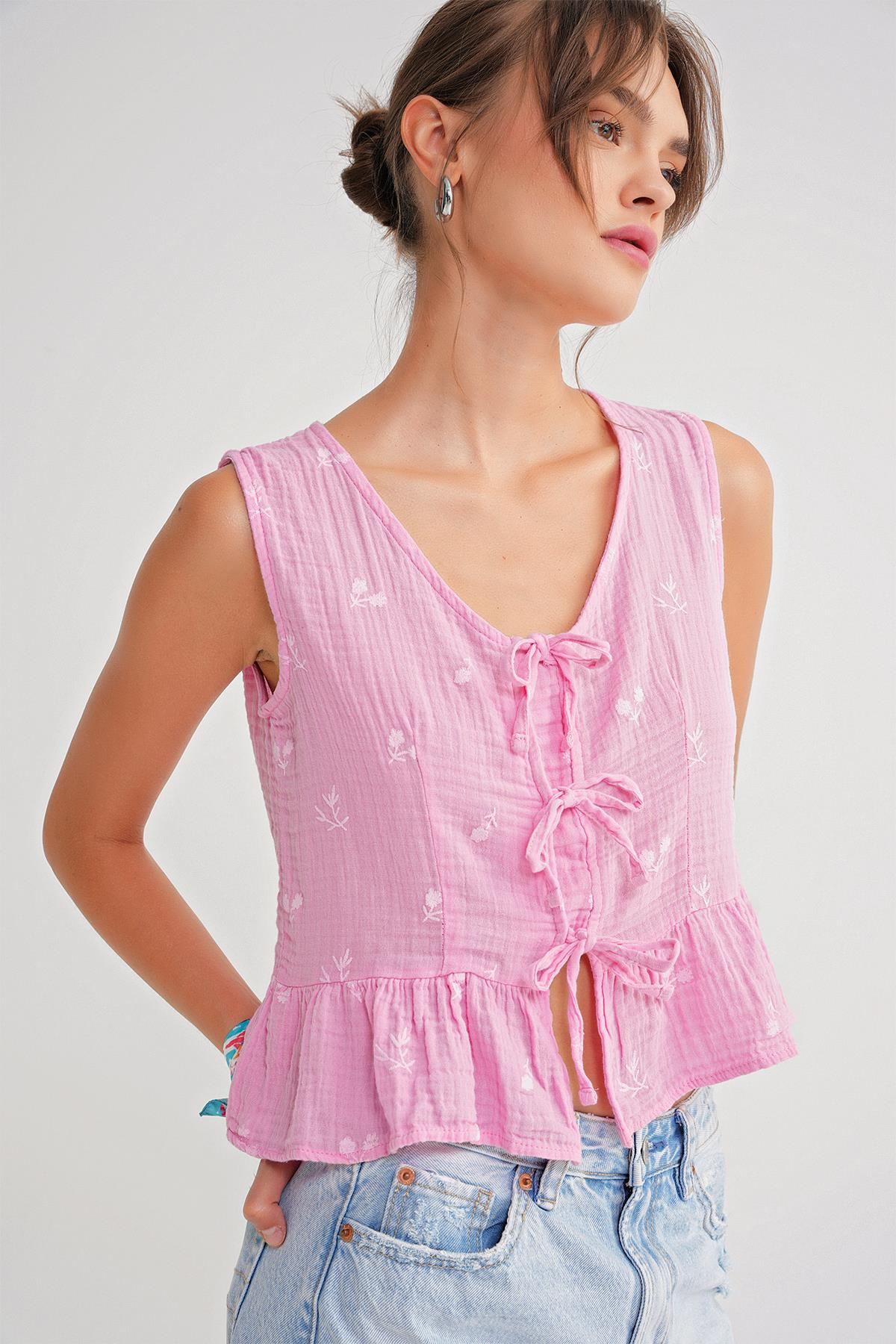 4724 Kadın Çicek Desenli Bağlamalı Müslin Bluz Pembe