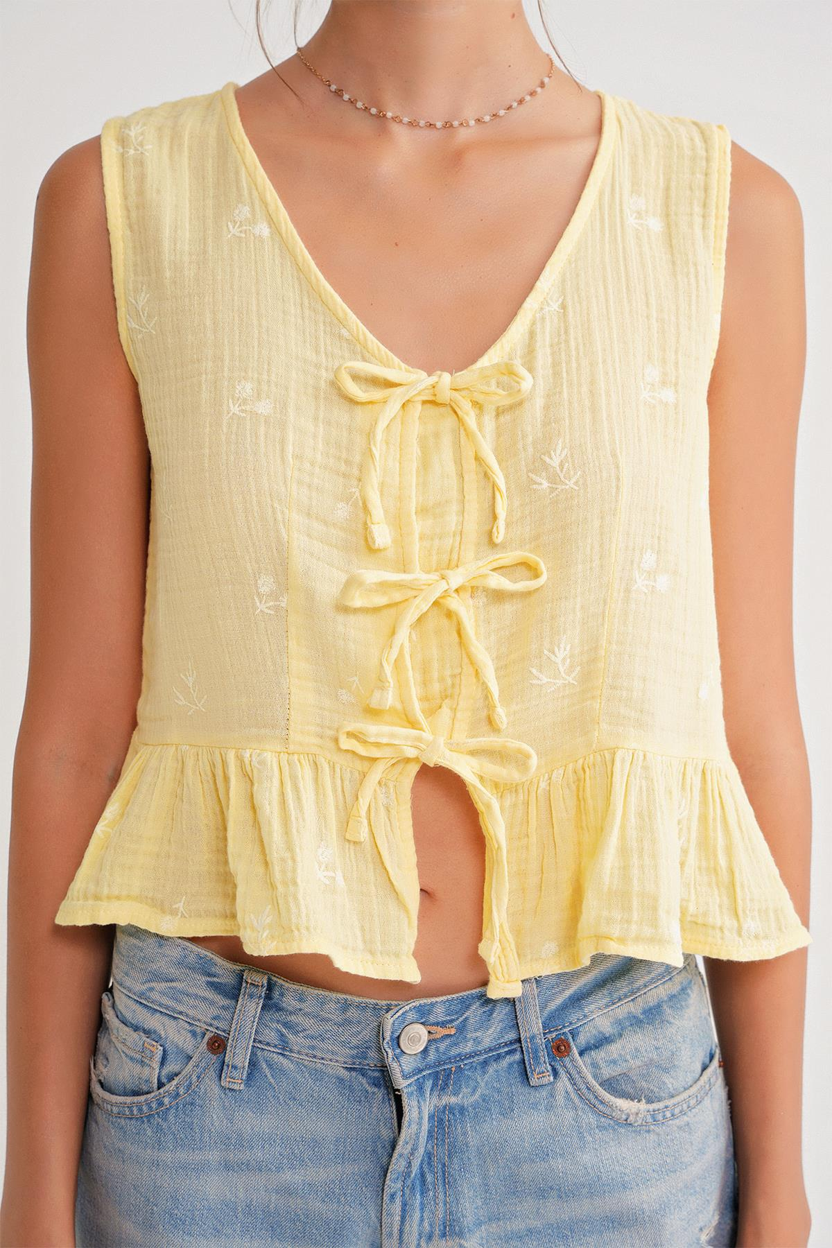 4724 Kadın Çicek Desenli Bağlamalı Müslin Bluz Sarı