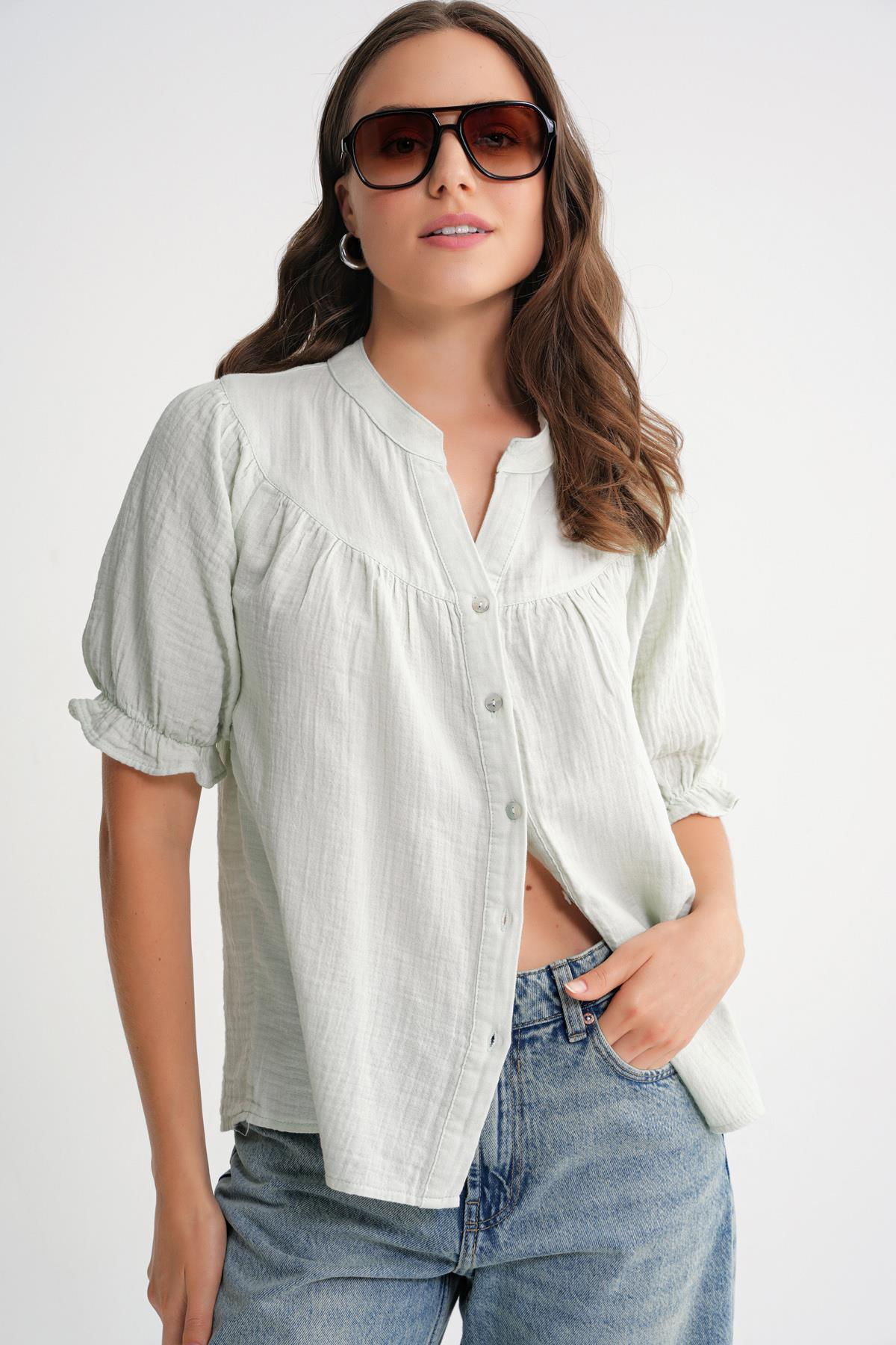 4725 Kadın Büzgü Robalı Kolu Fırfırlı Müslin Gömlek Adaçayı