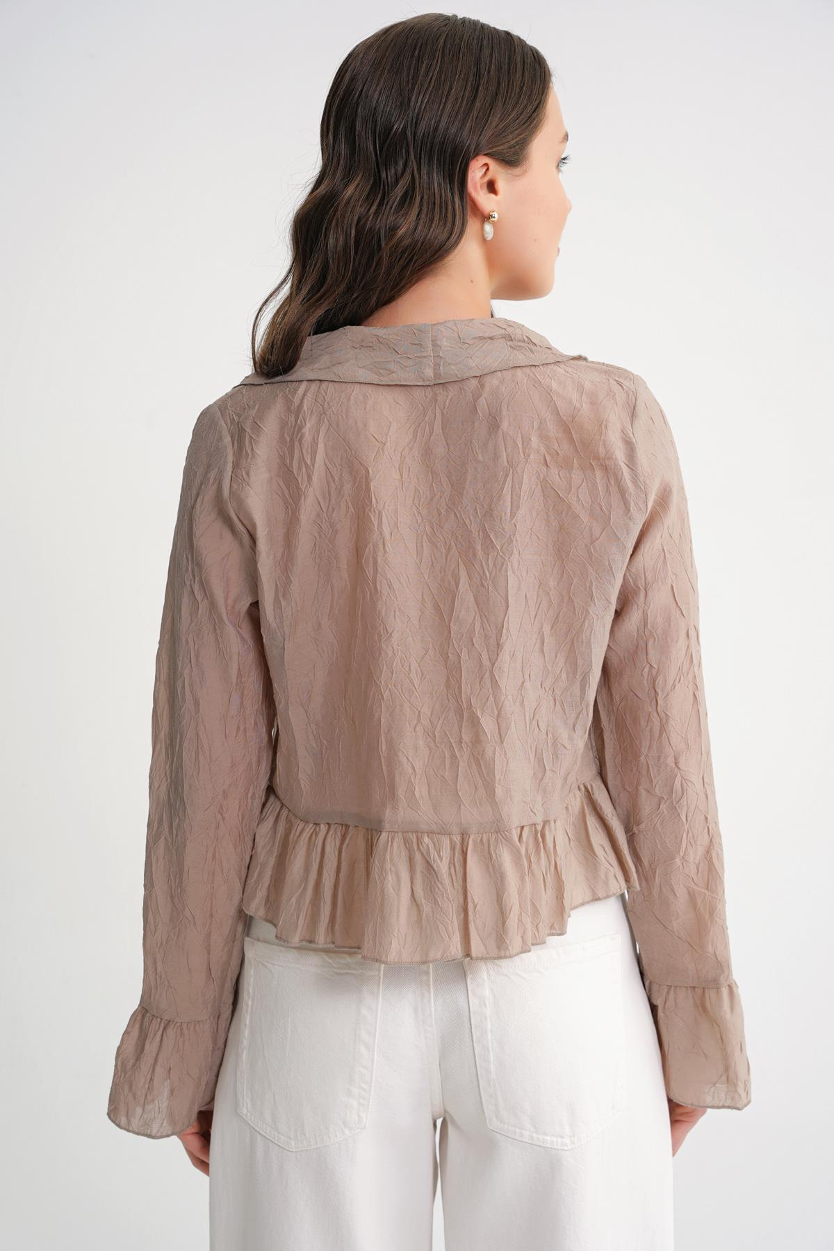 4727 Kadın Yakası Fırfırlı Kraşlı Bluz Vizon