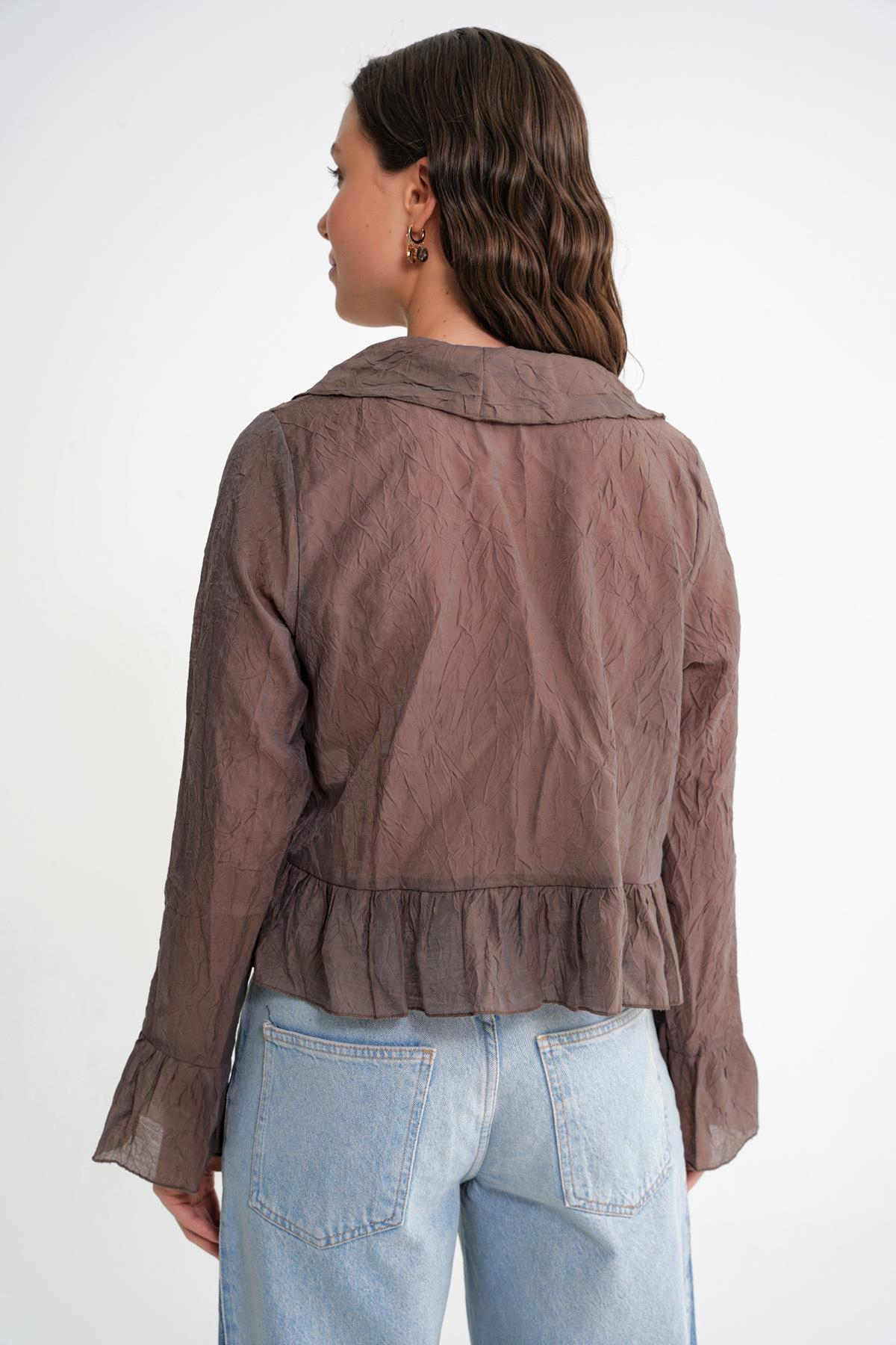 4727 Kadın Yakası Fırfırlı Kraşlı Bluz Kahve