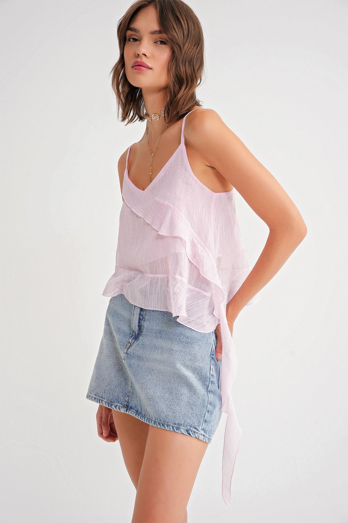 4736 Kadın Fırfırlı Askılı Bluz Pembe