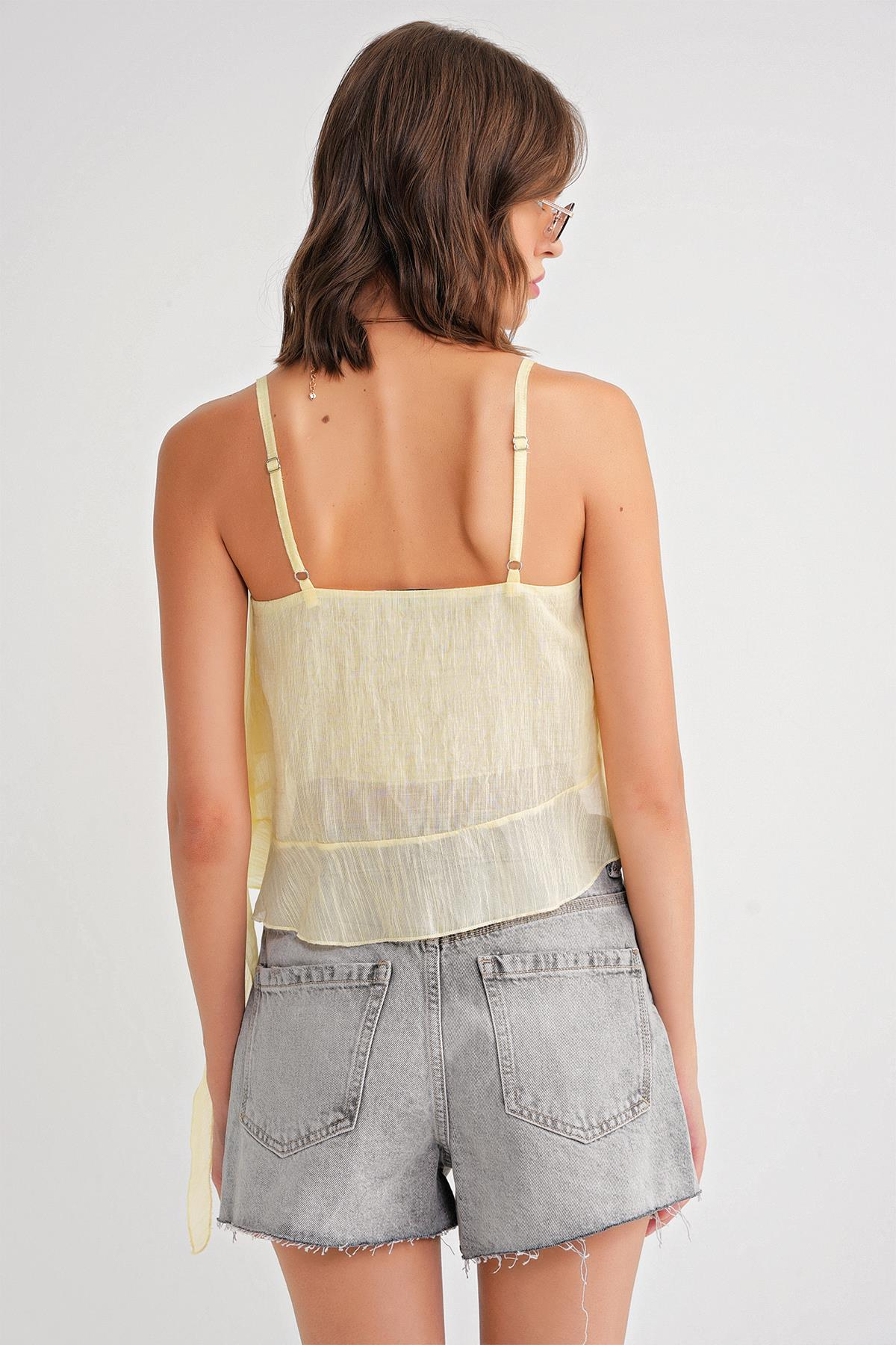 4736 Kadın Fırfırlı Askılı Bluz Sarı