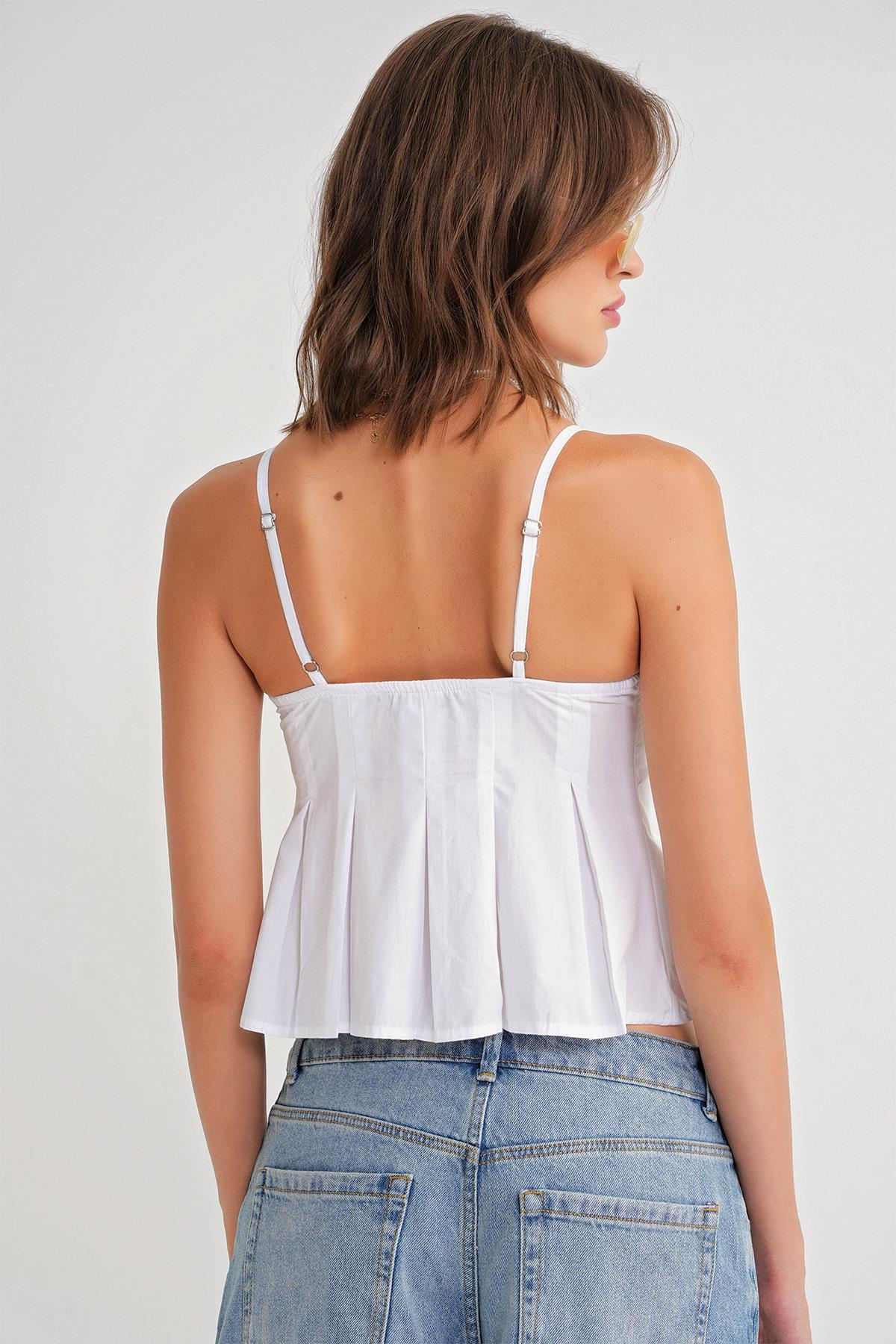 4737 Kadın Düğmeli Kuplu Pileli Bluz Beyaz