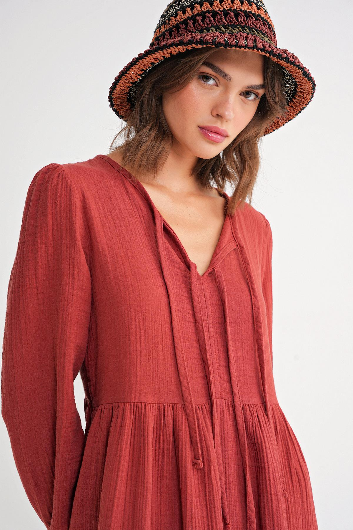 4739 Kadın Yakası Bağlamalı Müslin Midi Elbise Kiremit