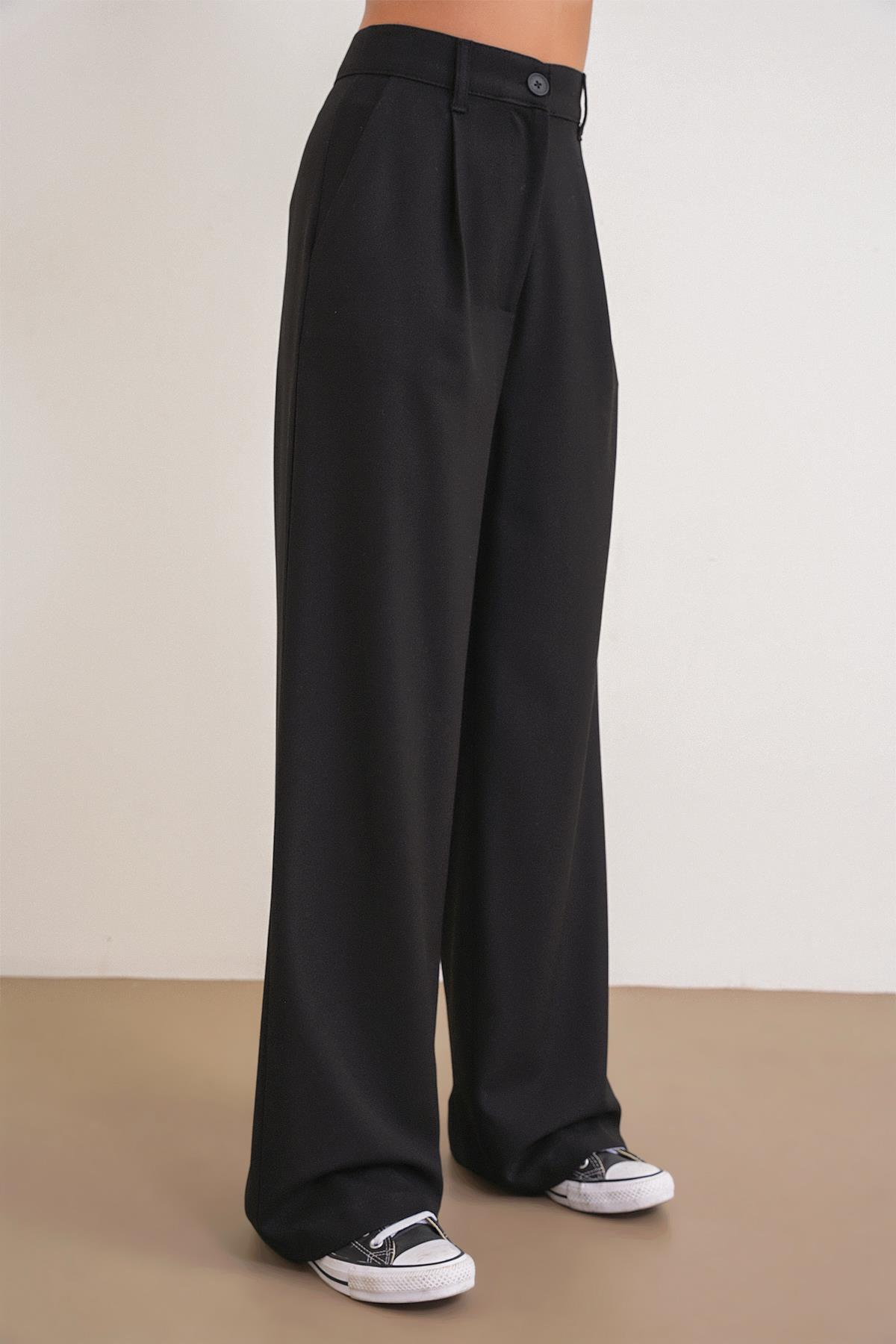 4747 Kadın Cepli Geniş Paça Dökümlü Palazzo Pantolon Siyah
