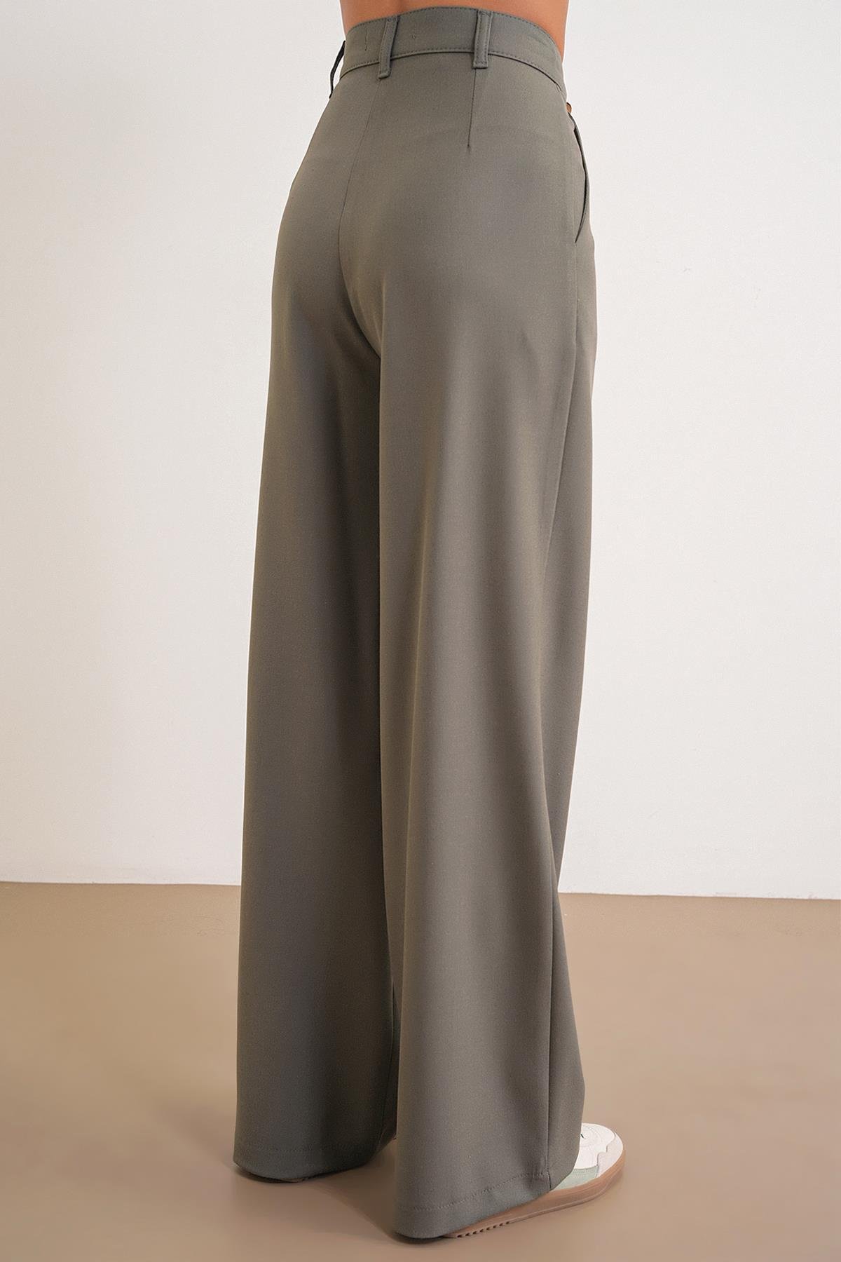 4747 Kadın Cepli Geniş Paça Dökümlü Palazzo Pantolon Haki