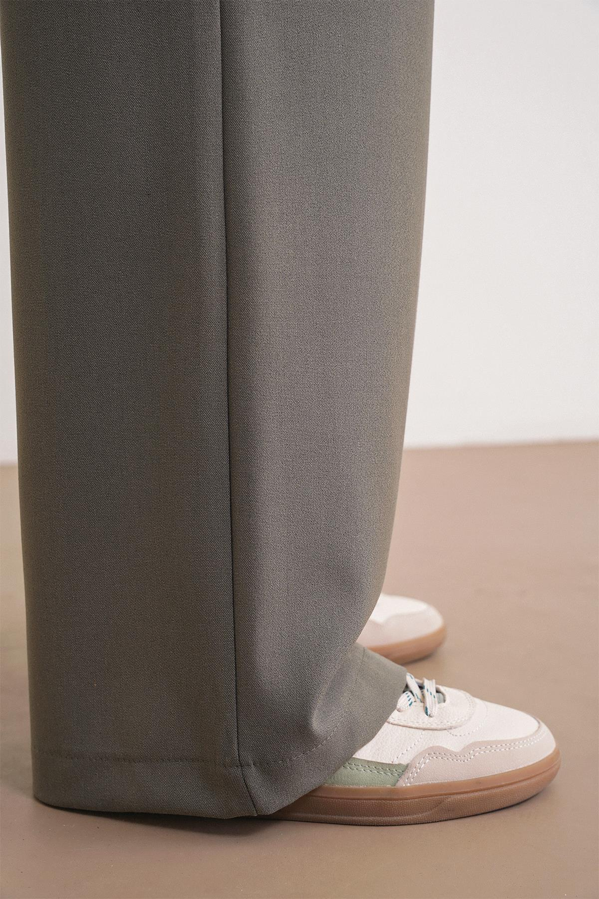 4747 Kadın Cepli Geniş Paça Dökümlü Palazzo Pantolon Haki