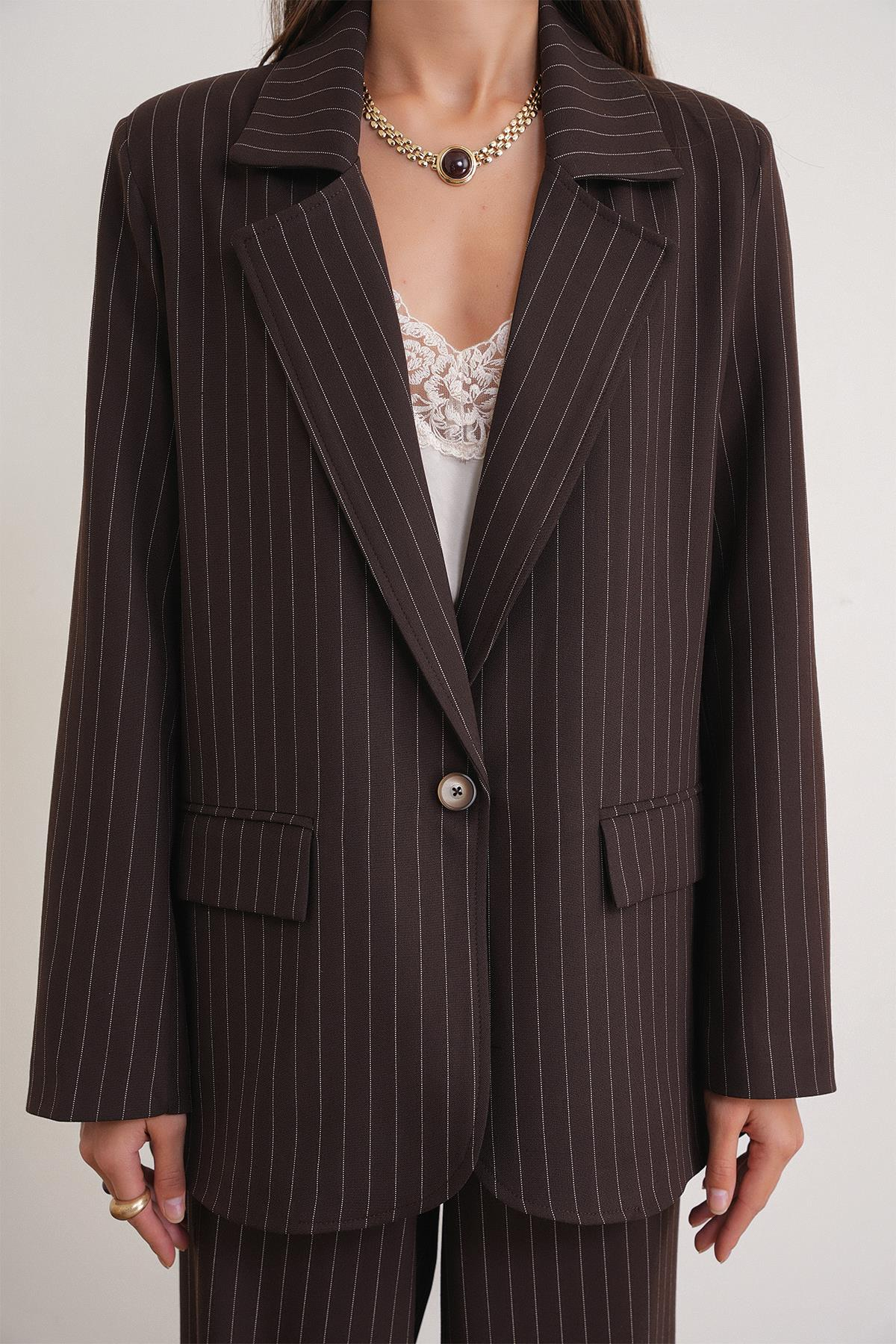 4753 Kadın Çizgili Oversize Blazer Ceket Kahve