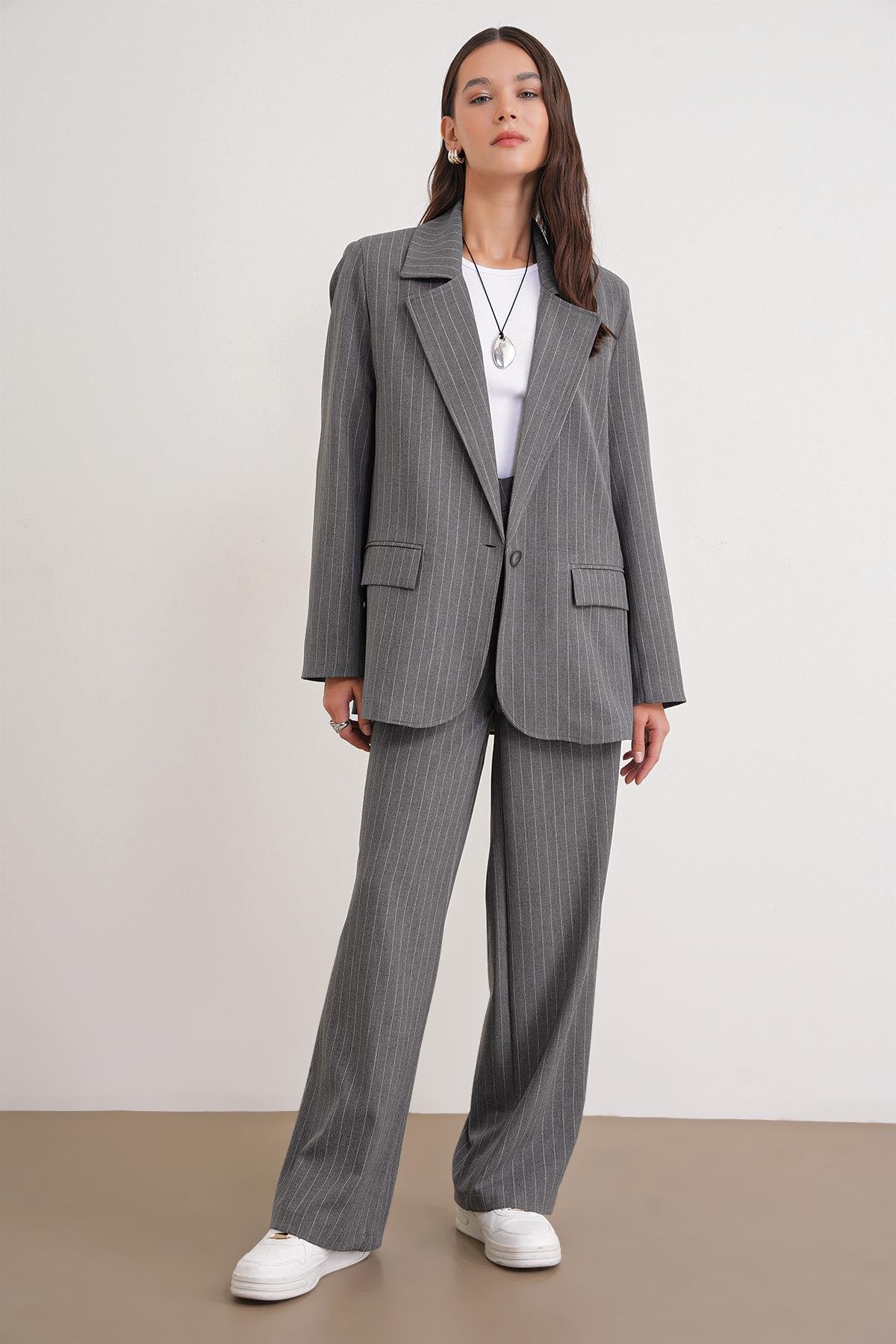 4753 Kadın Çizgili Oversize Blazer Ceket Gri