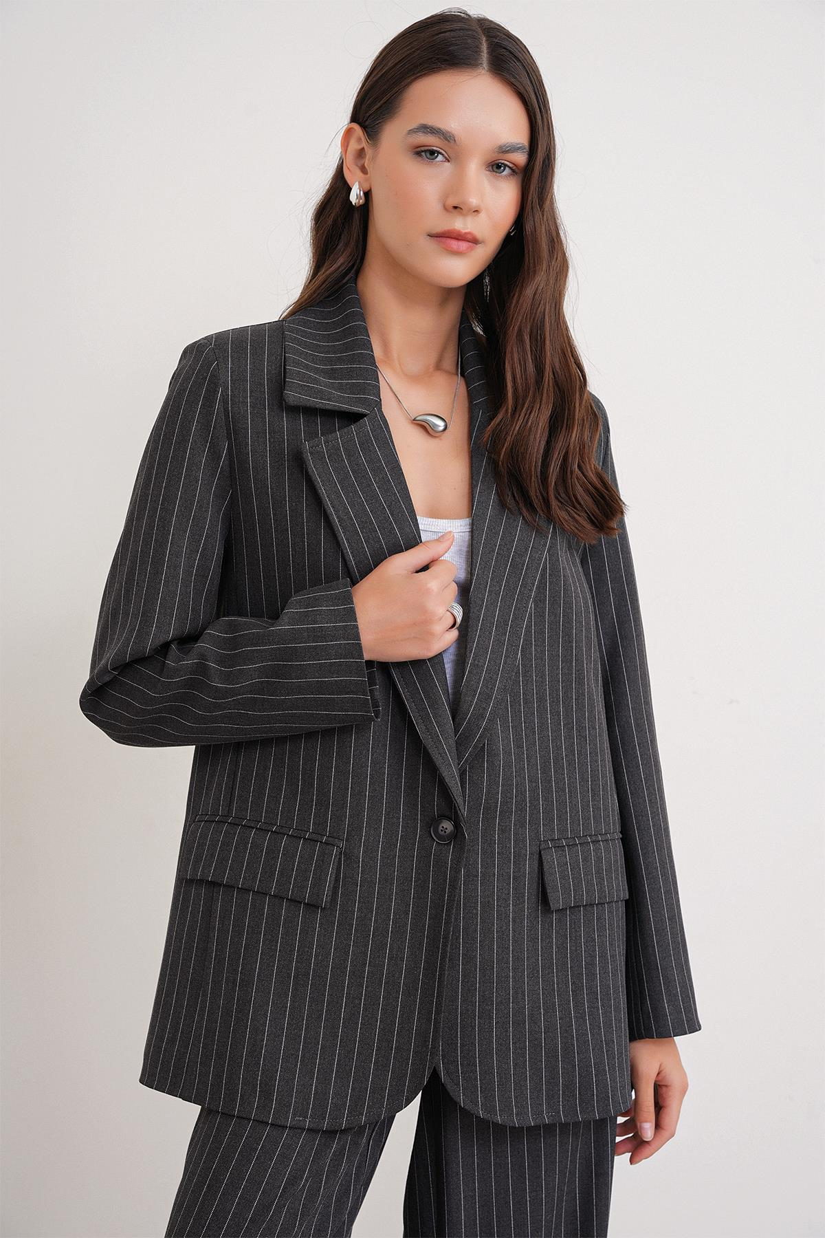 4753 Kadın Çizgili Oversize Blazer Ceket Antrasit