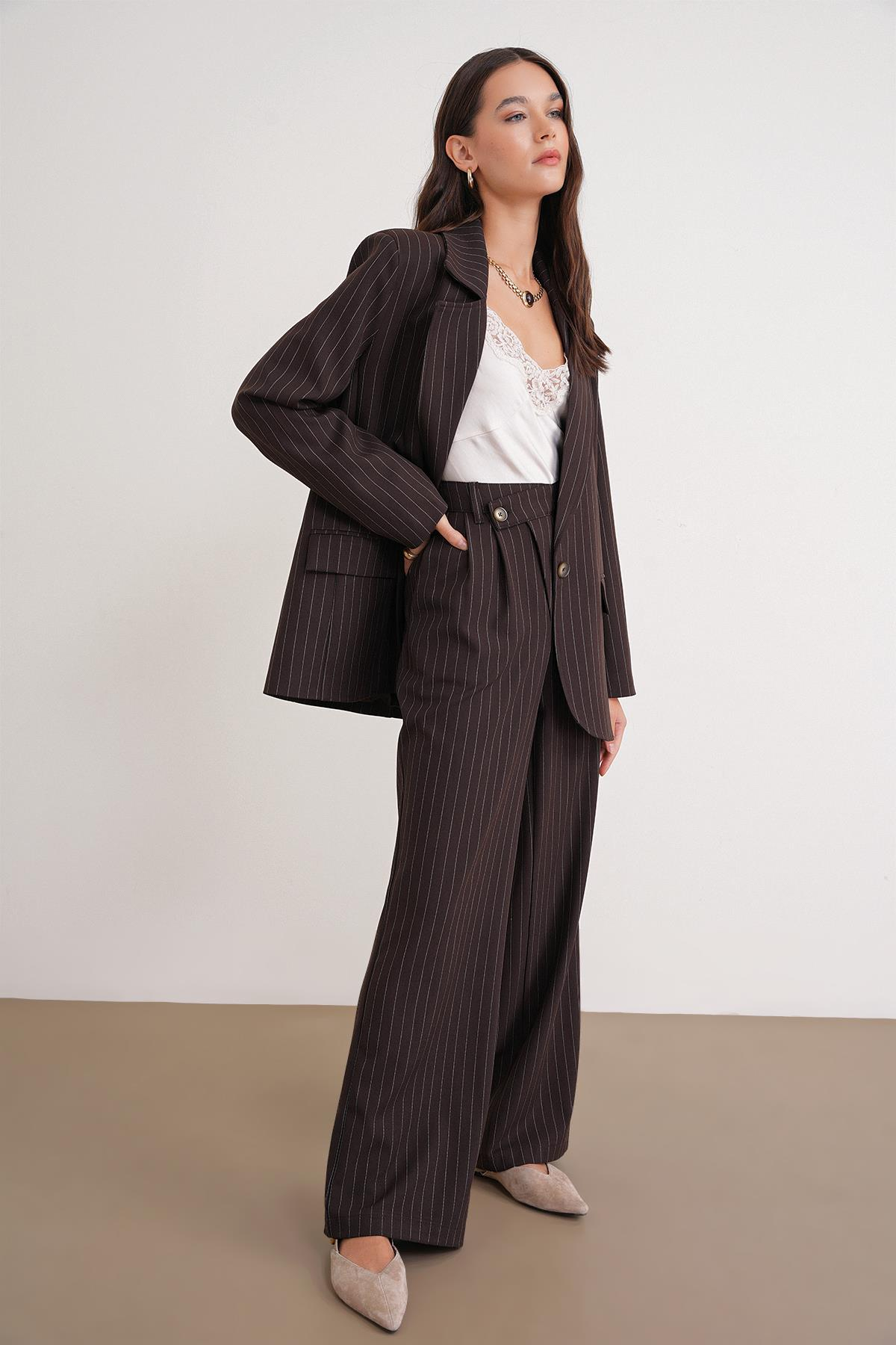 4754 Kadın Çizgili Çapraz Bel Pantolon Kahve