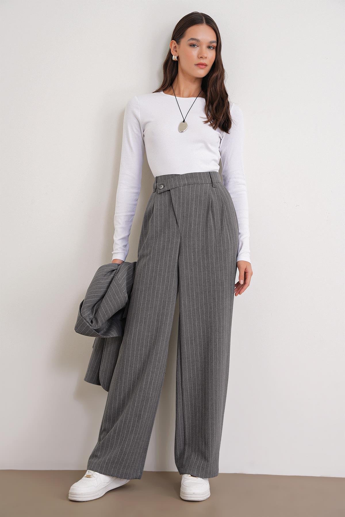 4754 Kadın Çizgili Çapraz Bel Pantolon Gri