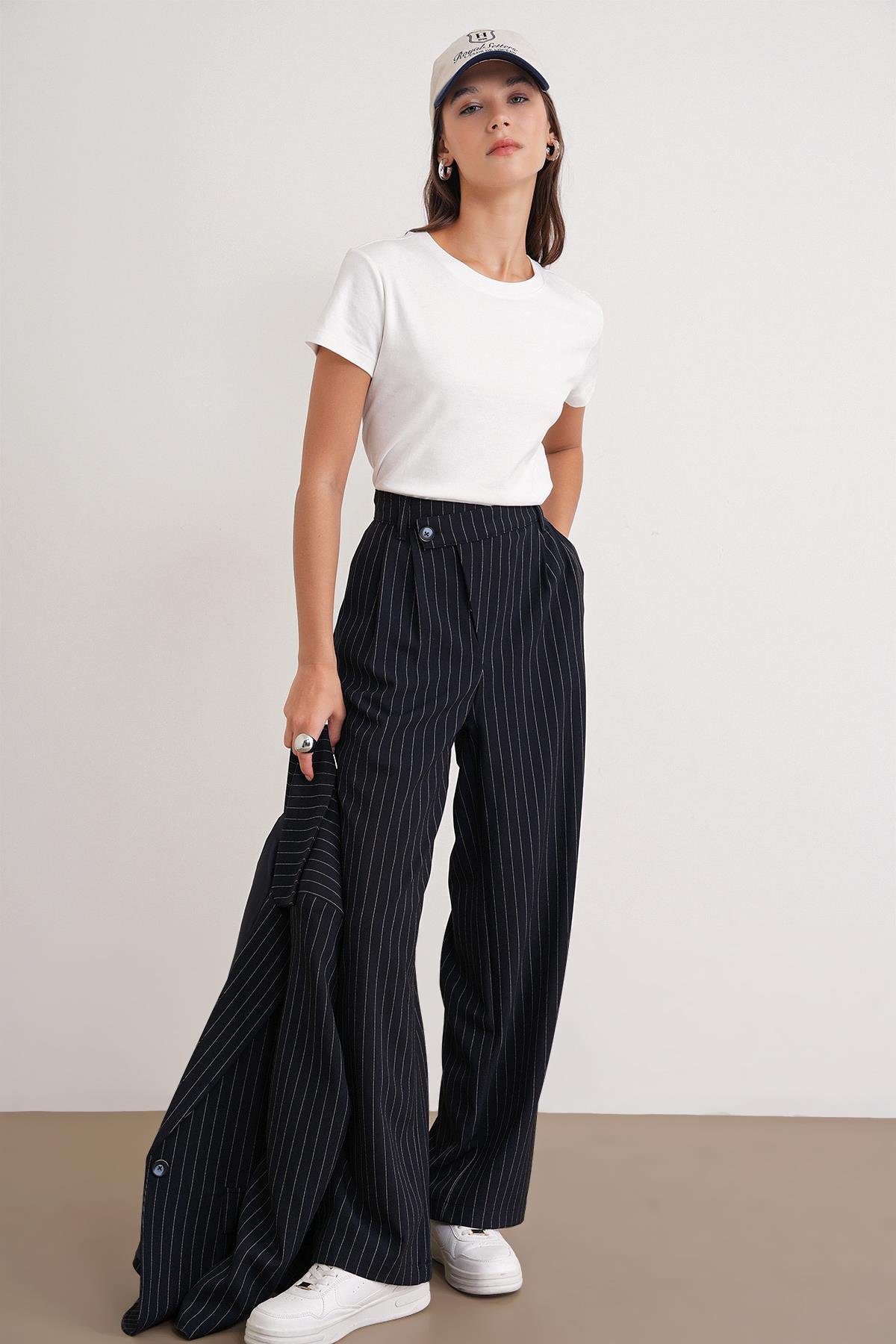 4754 Kadın Çizgili Çapraz Bel Pantolon Lacivert