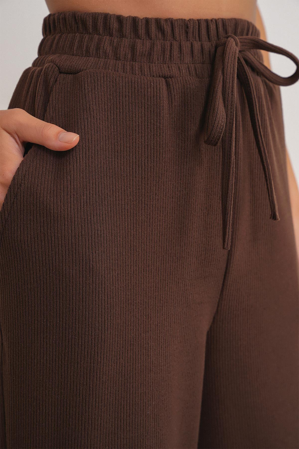 4757 Kadın Lastikli Fitilli Bol Paça Örme Dökümlü Pantalon Kahve