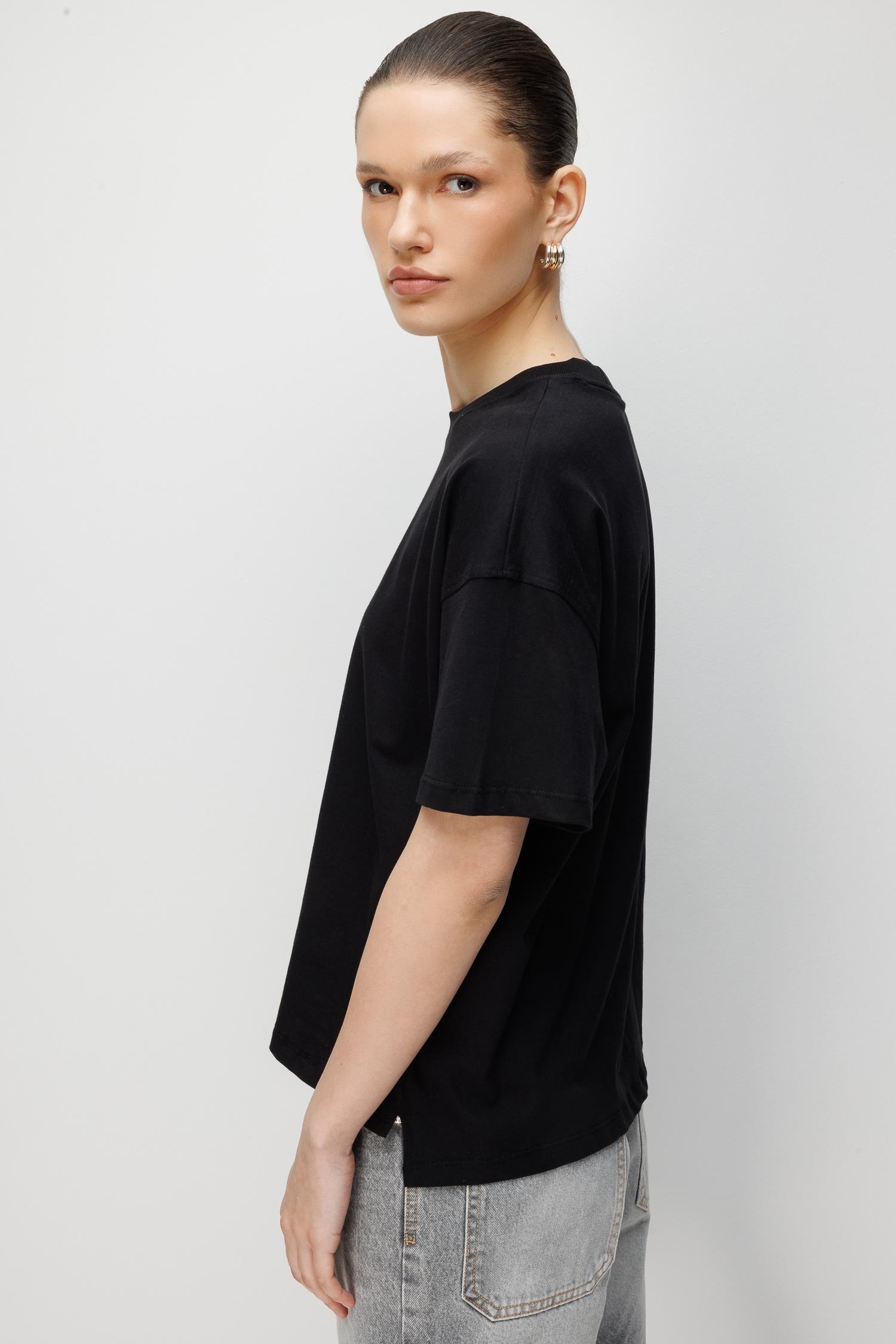 48522 Kadın Yırtmaçlı Oversize Basic %100 Pamuk 2`li T-Shirt Kahve Siyah