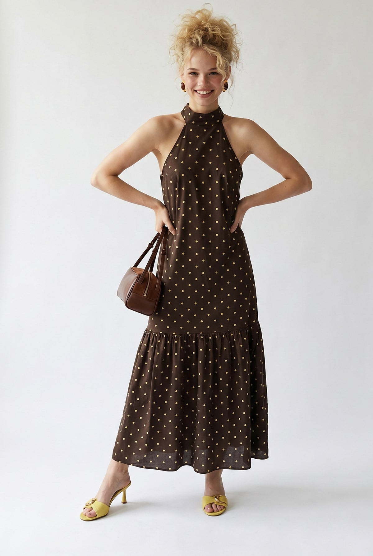 4927 Kadın Puantiye Desenli Halter Yaka Maxi Elbise Kahve