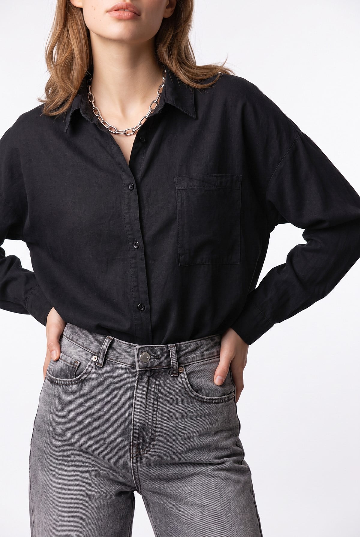4963 Kadın Tencel Kumaş Oversize Cepli Uzun Kollu Gömlek Siyah