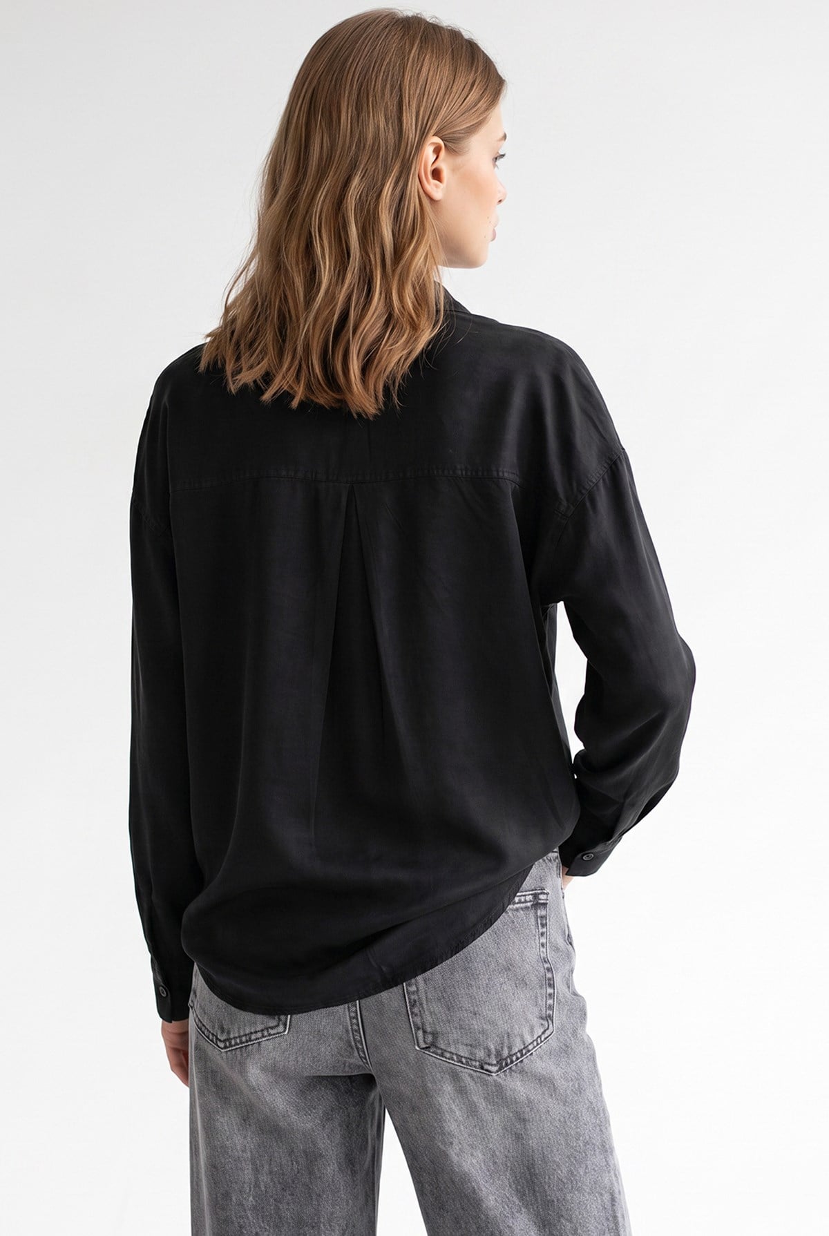 4963 Kadın Tencel Kumaş Oversize Cepli Uzun Kollu Gömlek Siyah