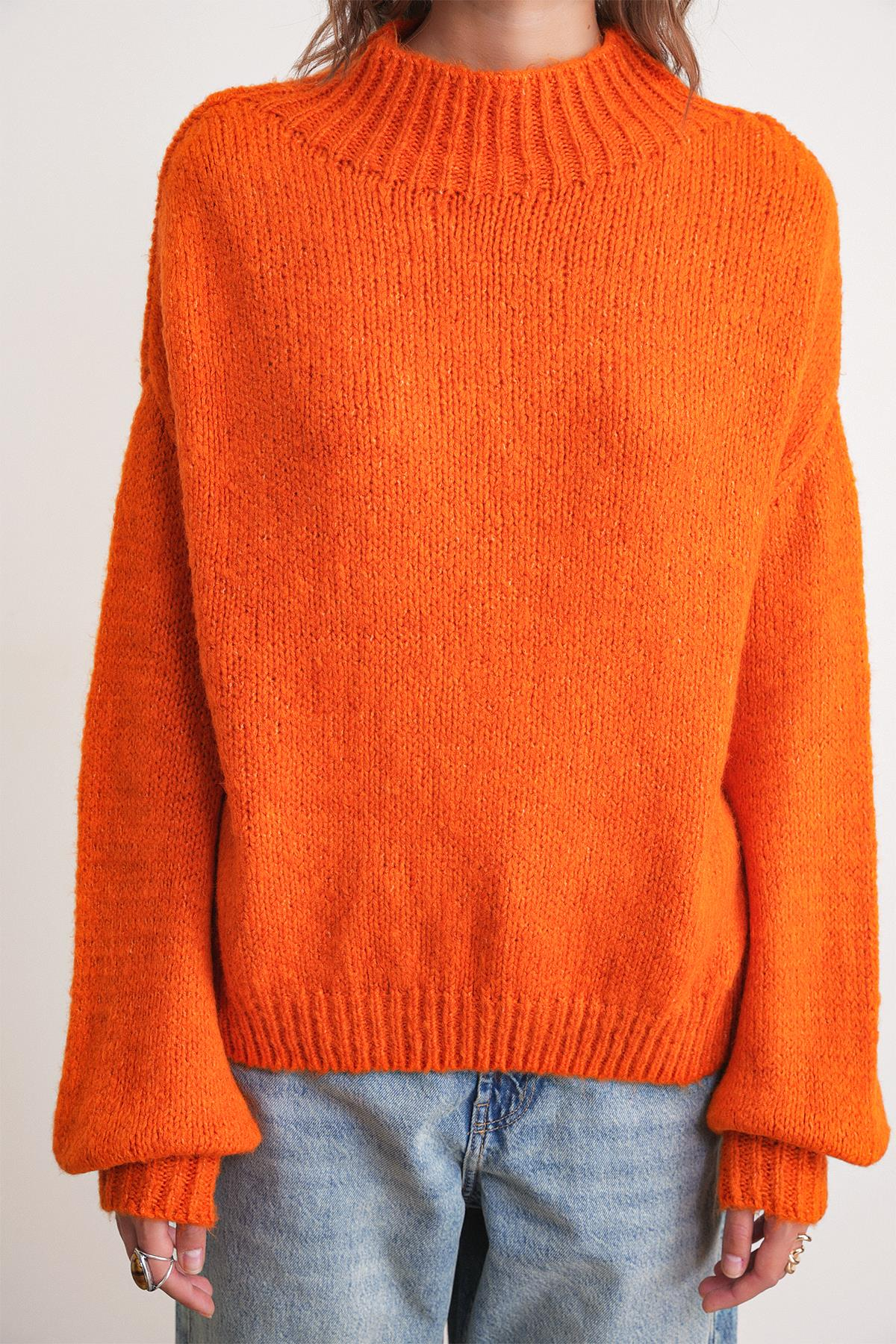 6700 Kadın Dik Yaka Balon Triko Kazak Oranj