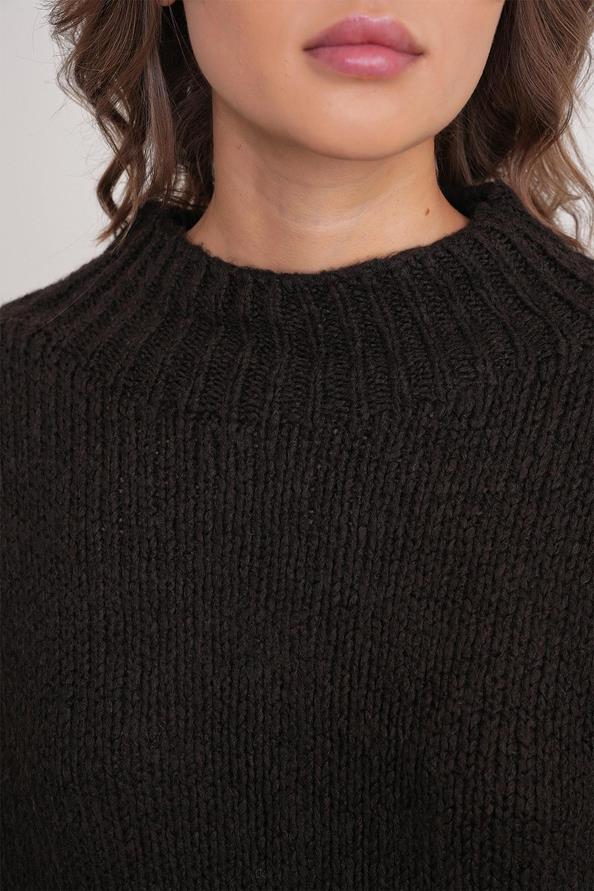 6700 Kadın Dik Yaka Balon Triko Kazak Kahve