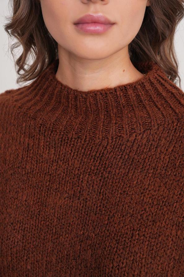 6700 Kadın Dik Yaka Balon Triko Kazak Tarçın