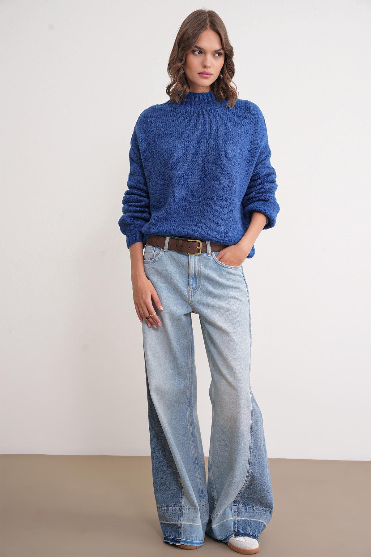 6700 Kadın Dik Yaka Balon Triko Kazak İndigo