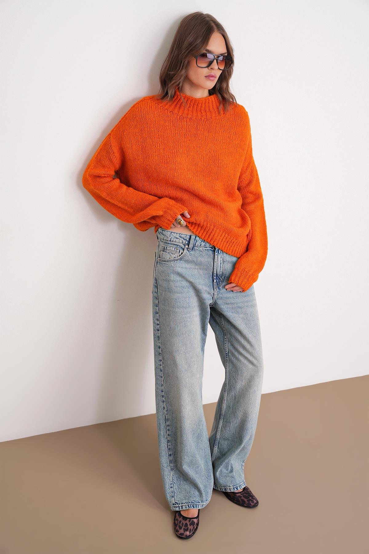 6700 Kadın Dik Yaka Balon Triko Kazak Oranj