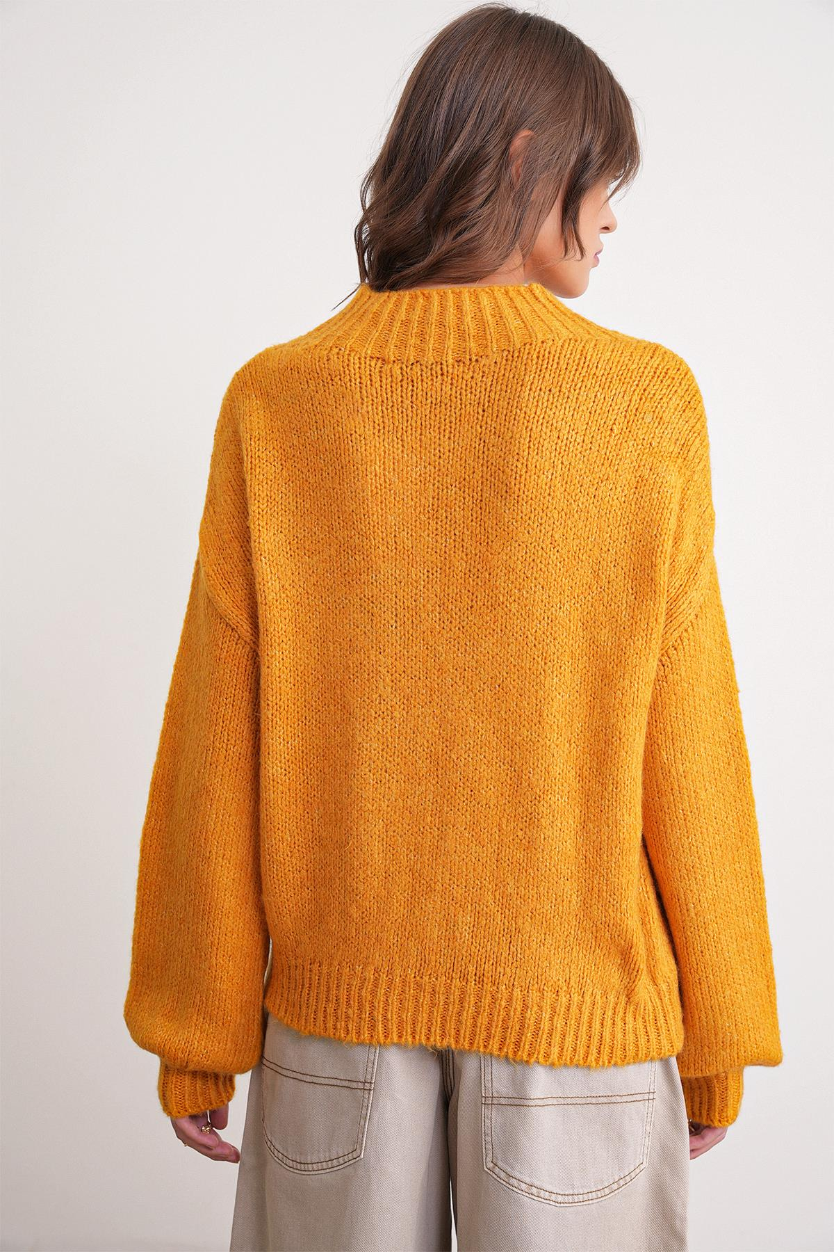 6700 Kadın Dik Yaka Balon Triko Kazak Hardal