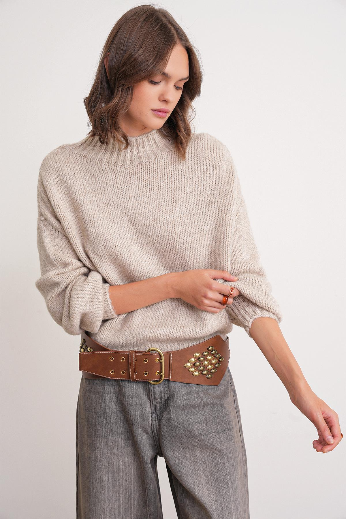 6700 Kadın Dik Yaka Balon Triko Kazak Taş